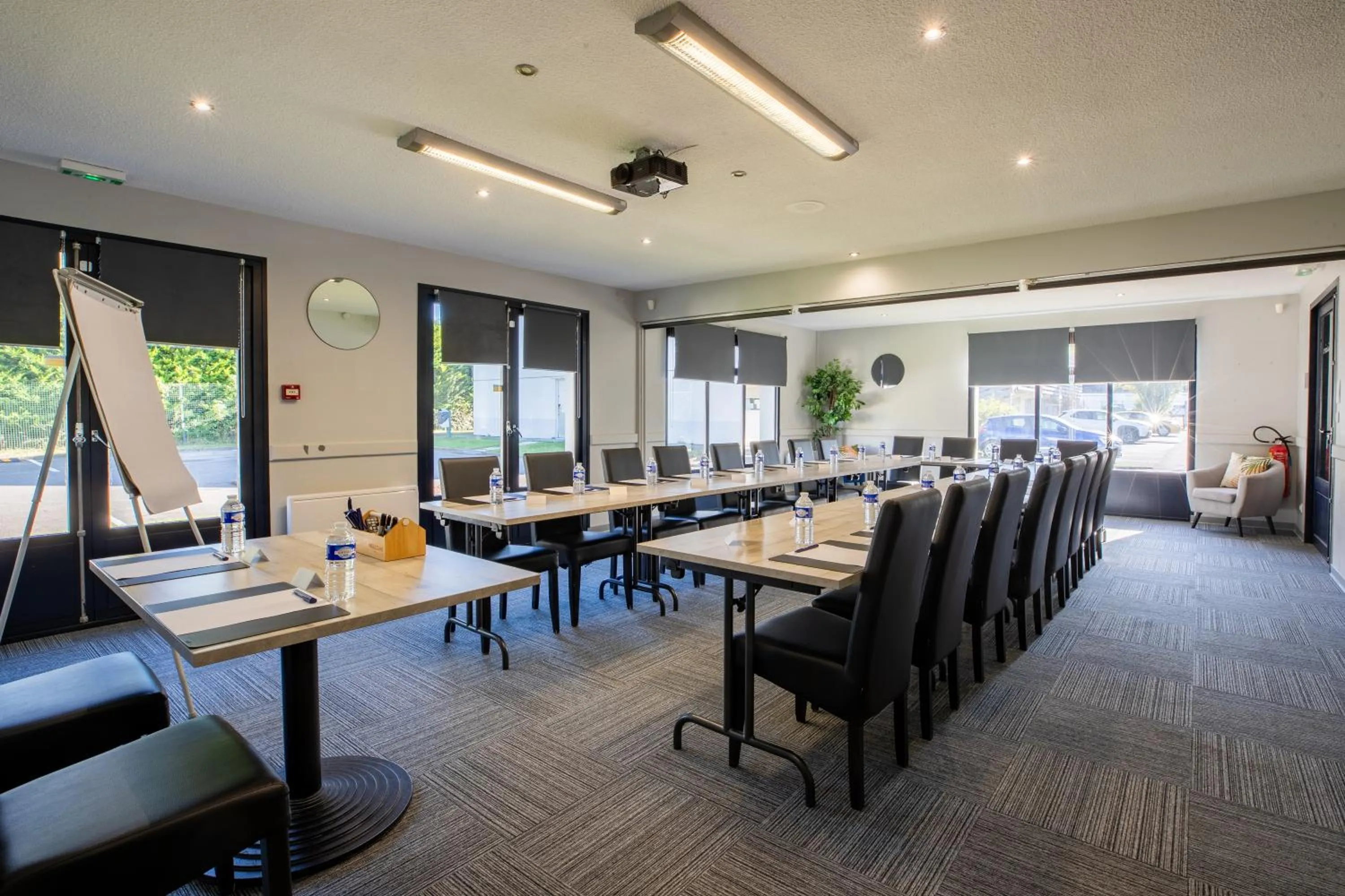 Meeting/conference room in Kyriad Direct Laon