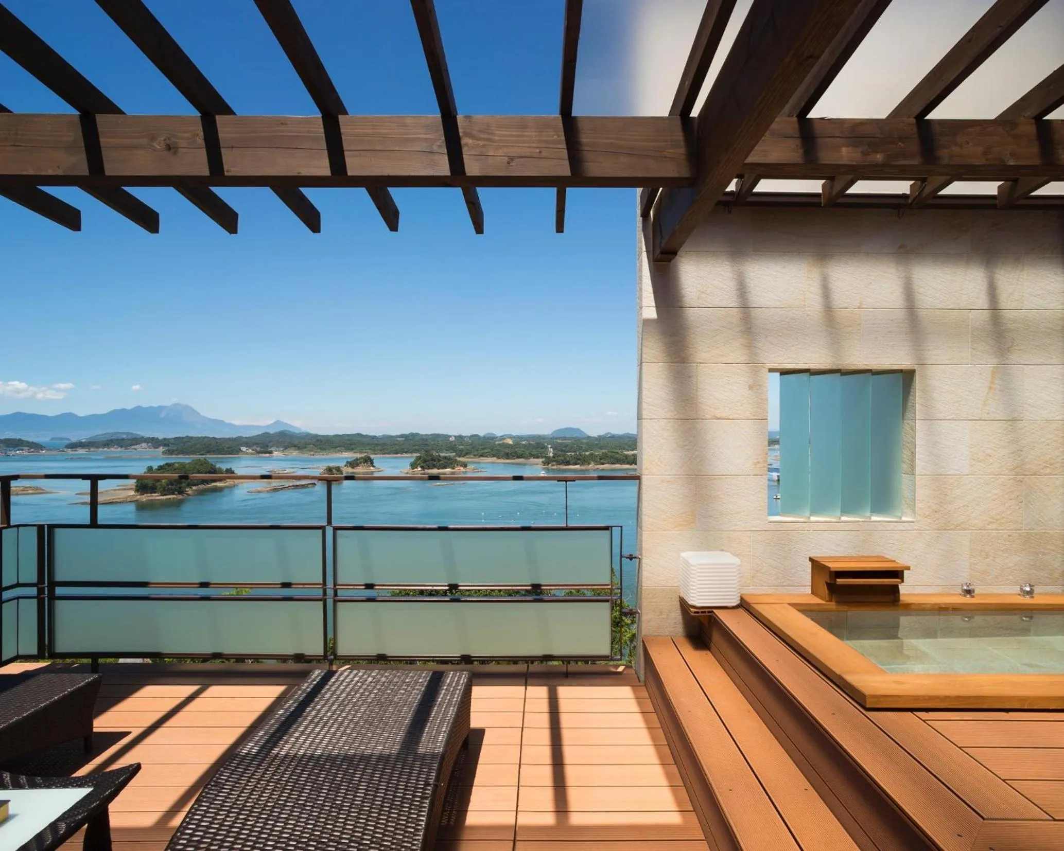 Hot Spring Bath in Amakusa Tenku No Fune