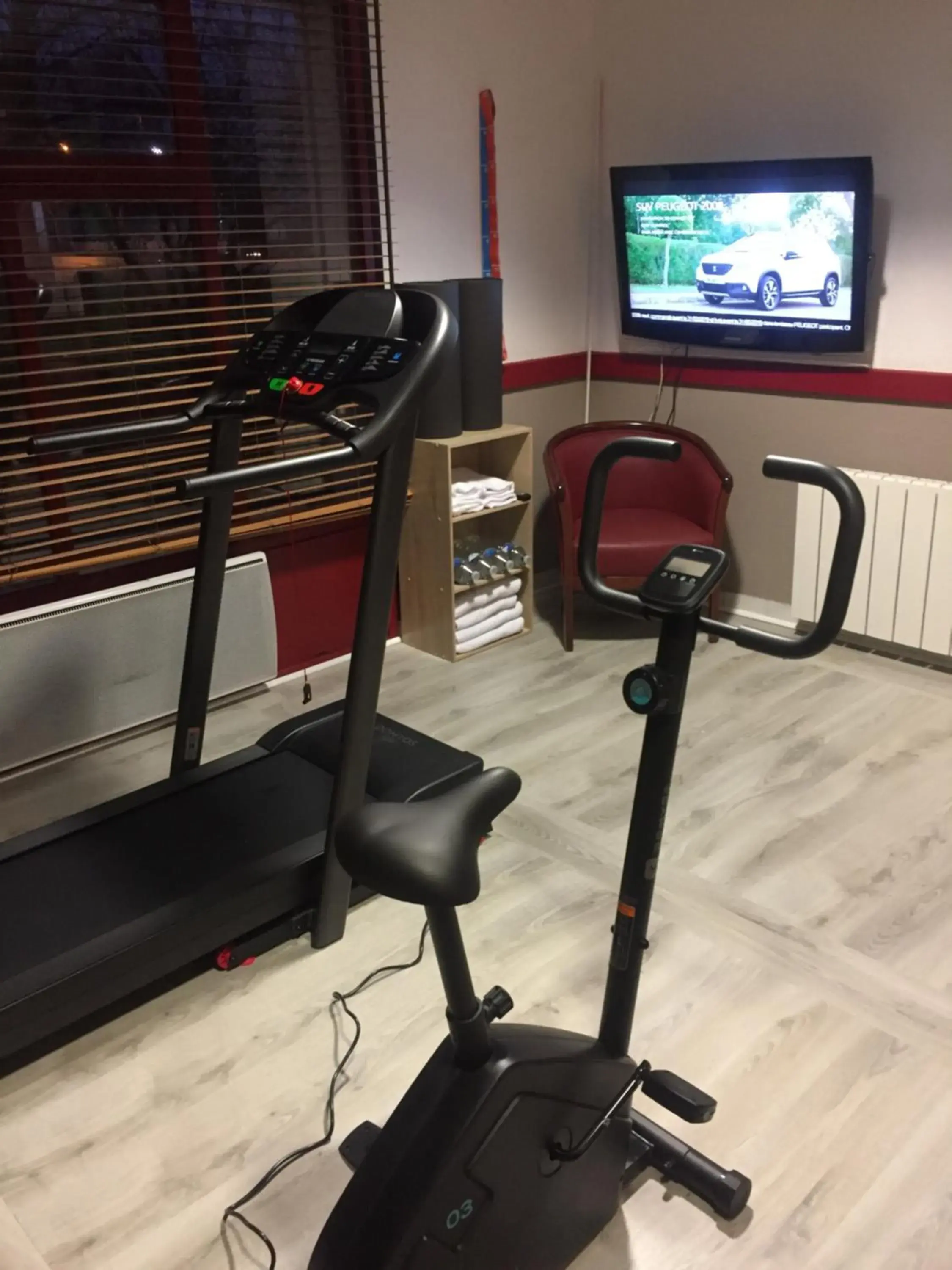 Sports in Hotel inn Design Laval Sports in Hotel inn Design Laval