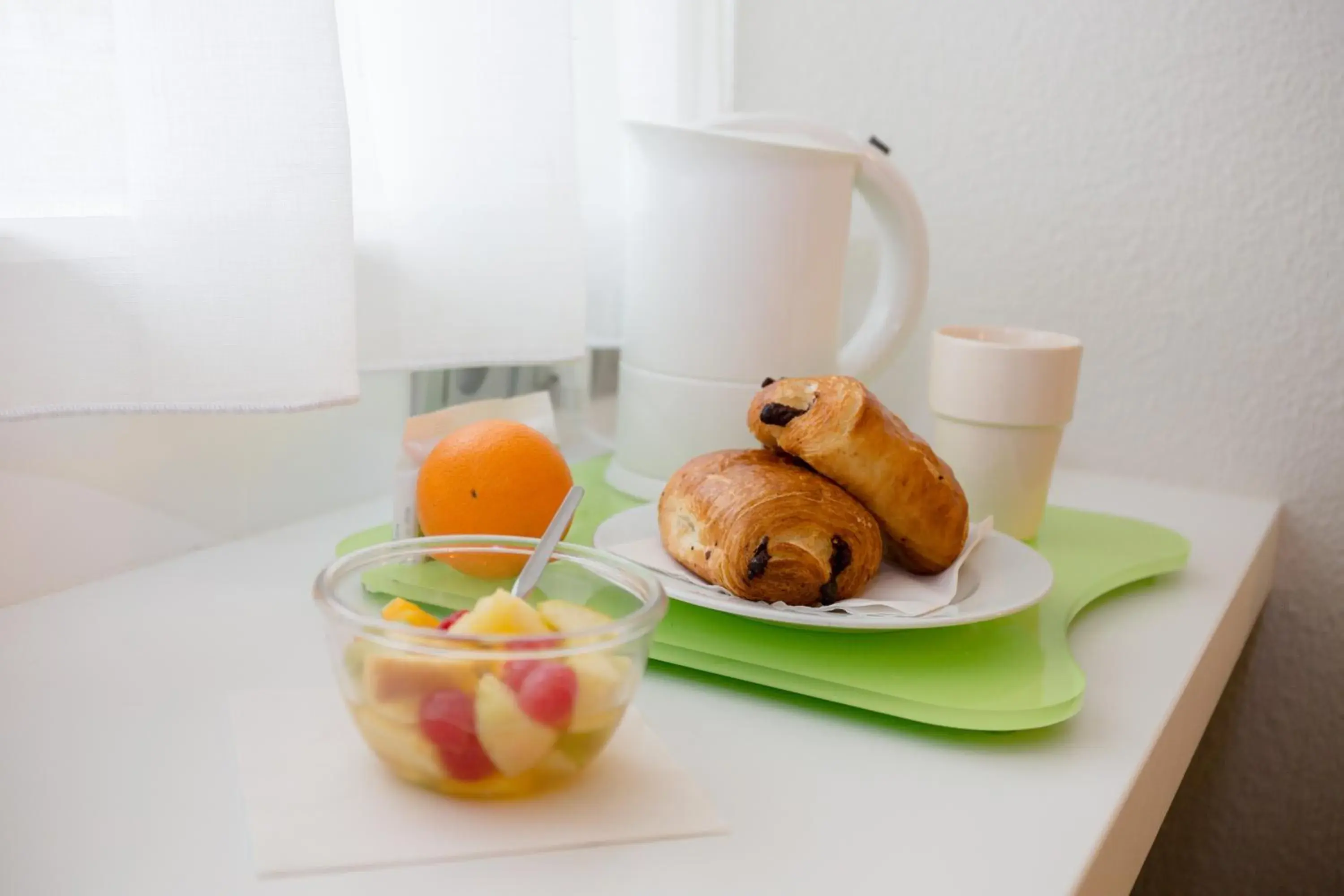 Coffee/tea facilities in Hotel inn Design Laval Coffee/tea facilities in Hotel inn Design Laval