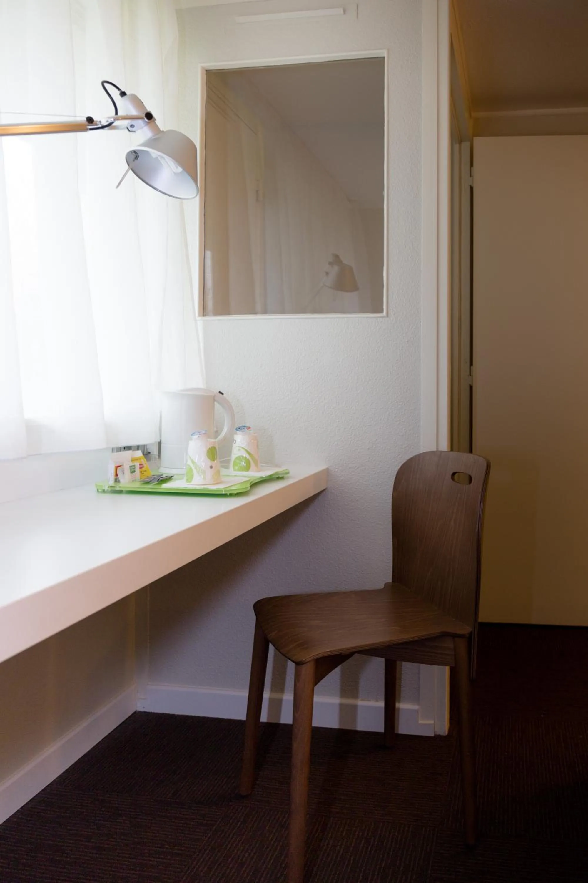 Bedroom, Kitchen/Kitchenette in Campanile Laval Ouest