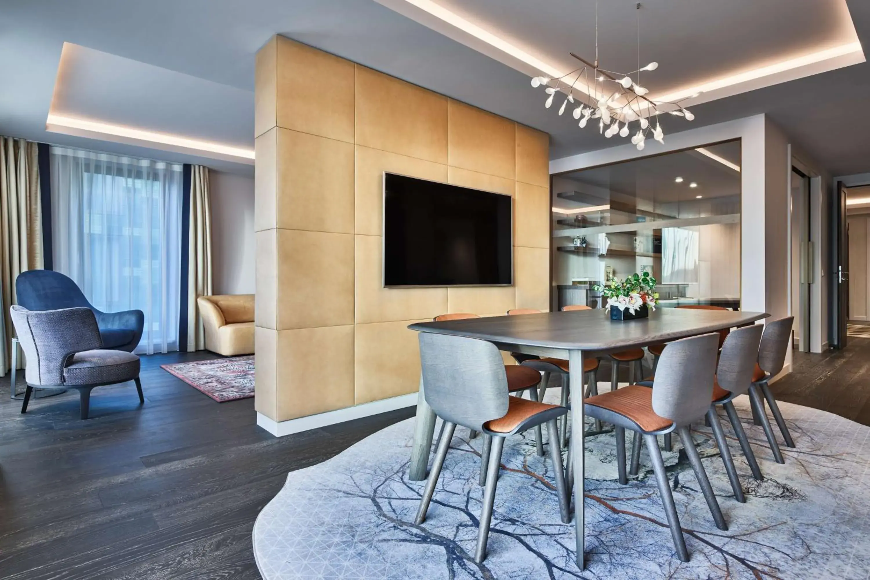 Photo of the whole room in Hyatt Regency Amsterdam Photo of the whole room in Hyatt Regency Amsterdam