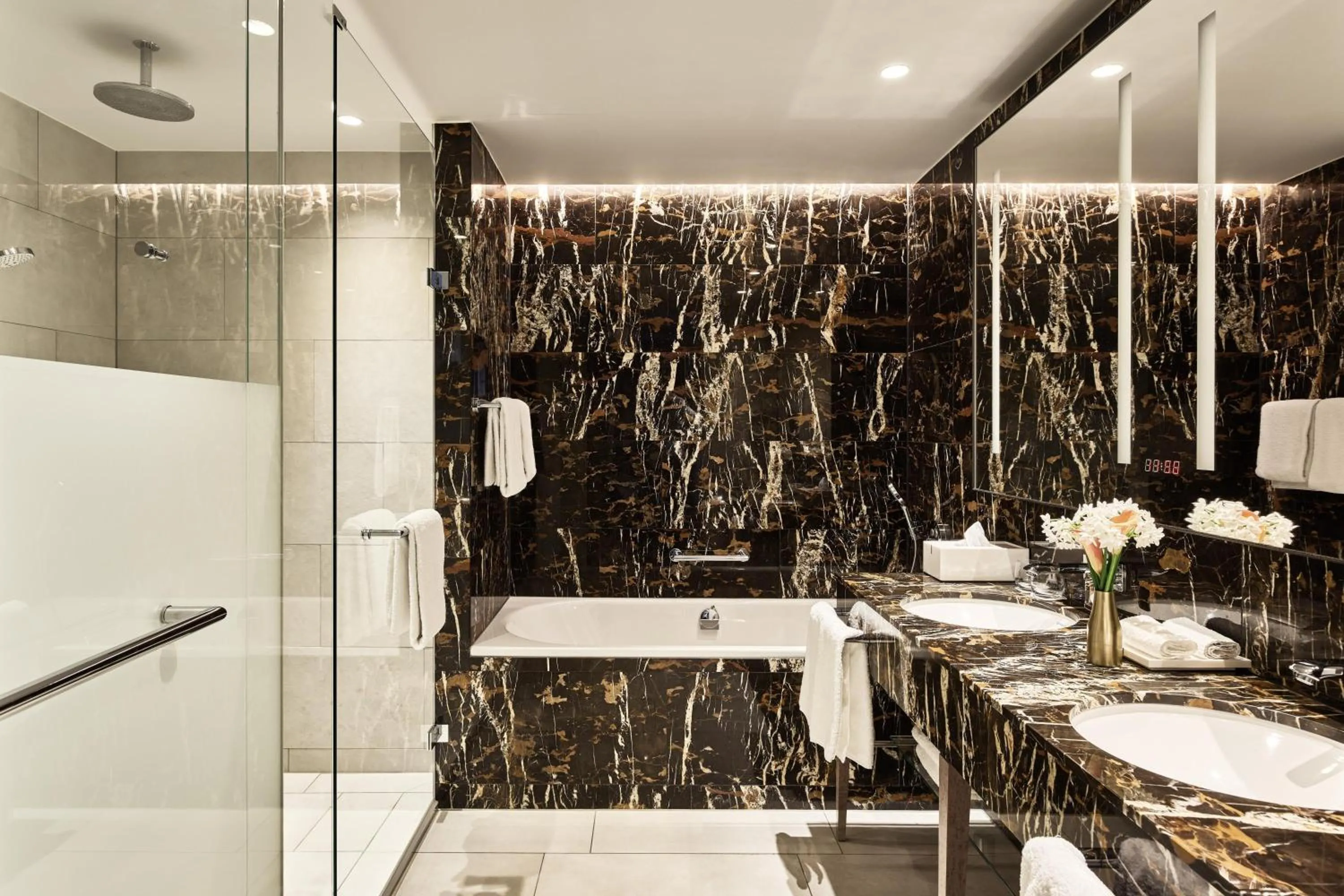 Bathroom in Hyatt Regency Amsterdam