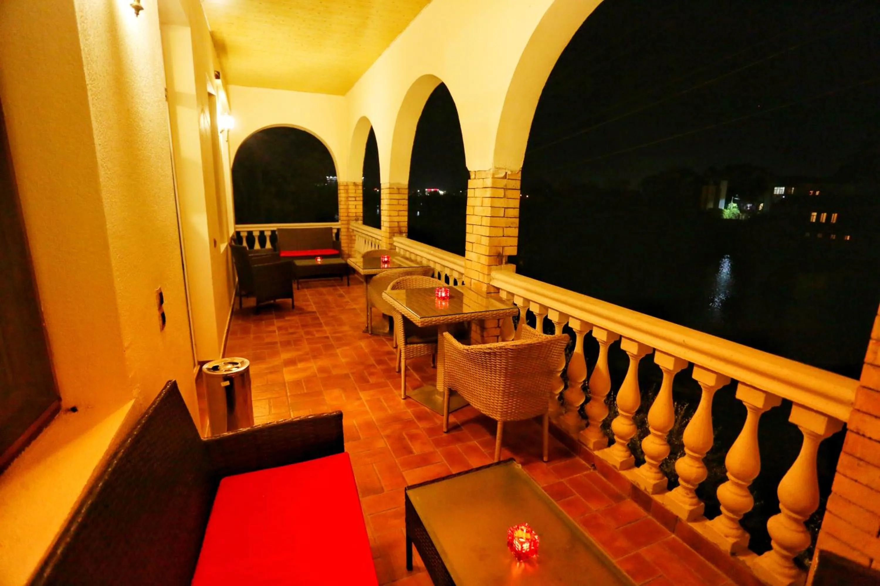 Balcony/Terrace in Sanapiro Hotel