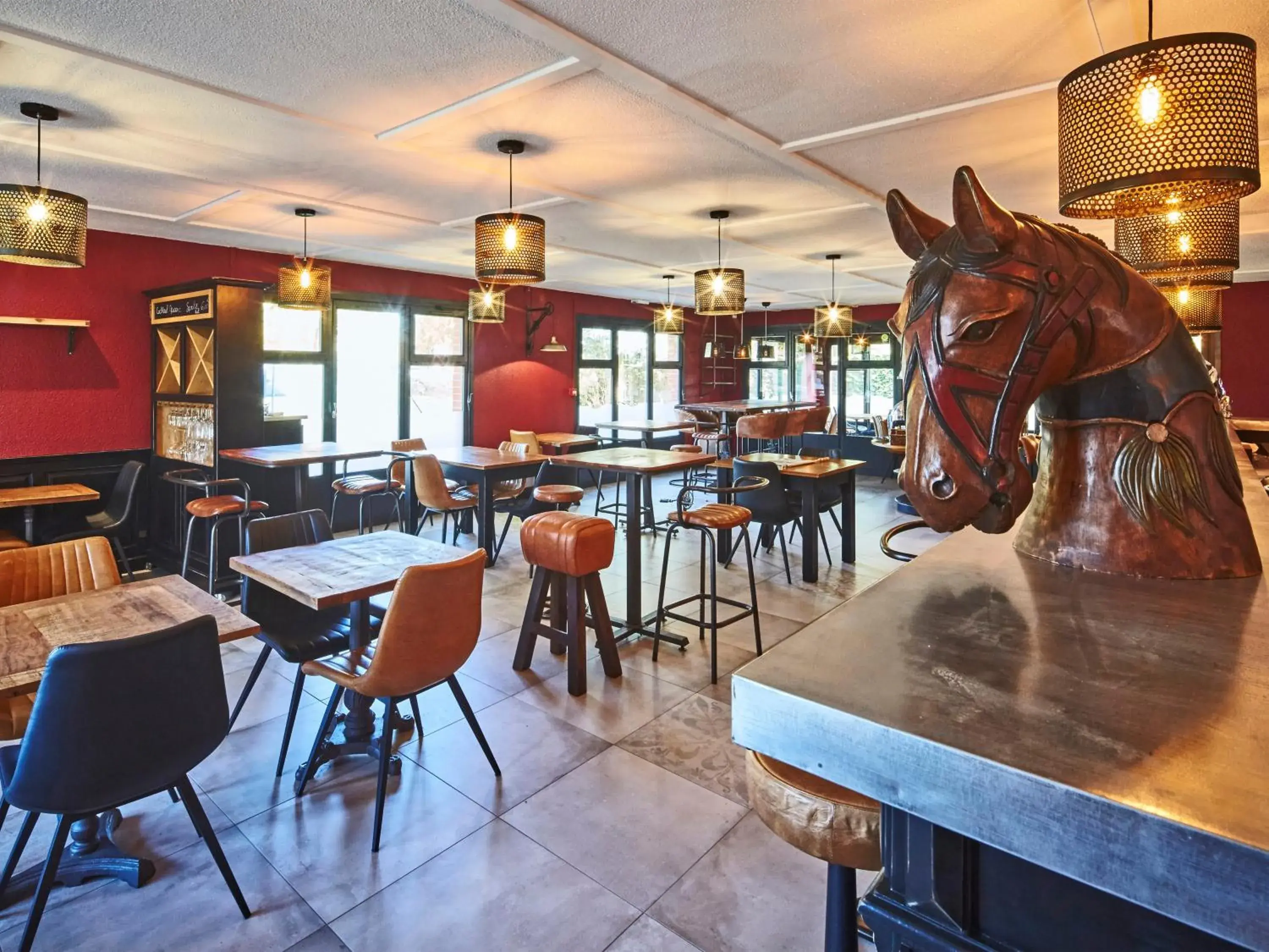 Restaurant/places to eat in Kyriad Lille Est - Hem Restaurant/places to eat in Kyriad Lille Est - Hem