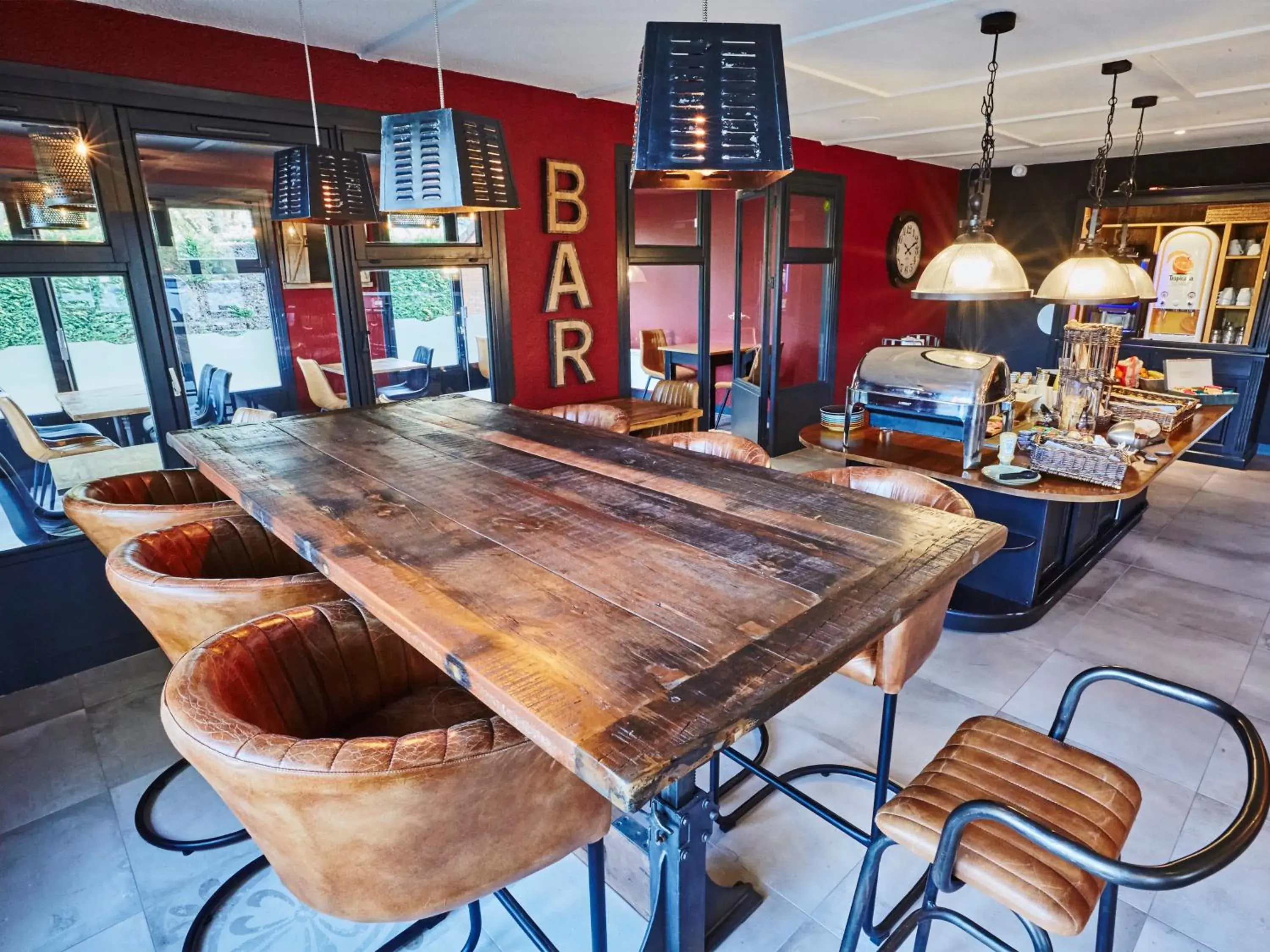 Lounge or bar in Kyriad Lille Est - Hem Lounge or bar in Kyriad Lille Est - Hem