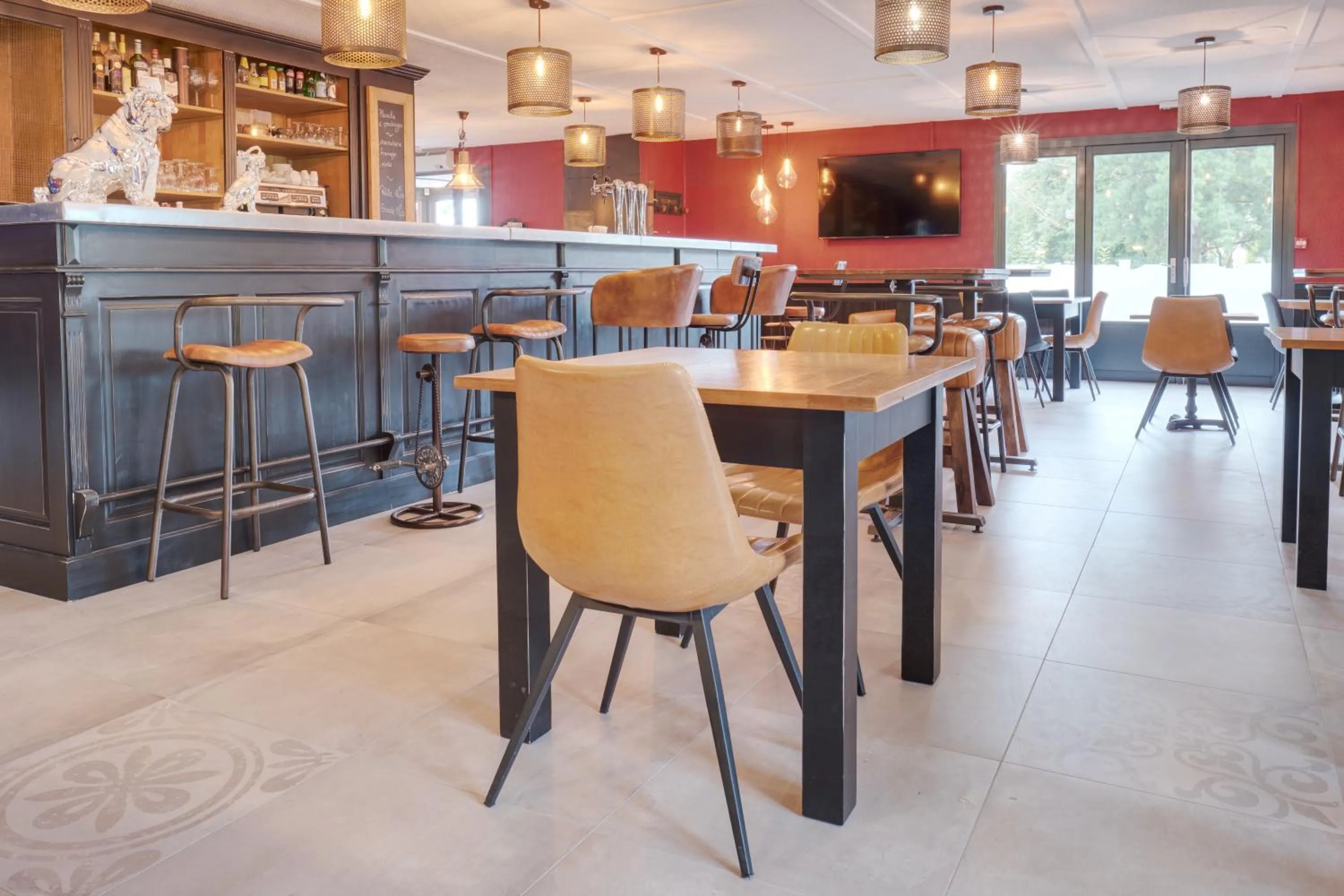 Restaurant/places to eat in Kyriad Lille Est - Hem