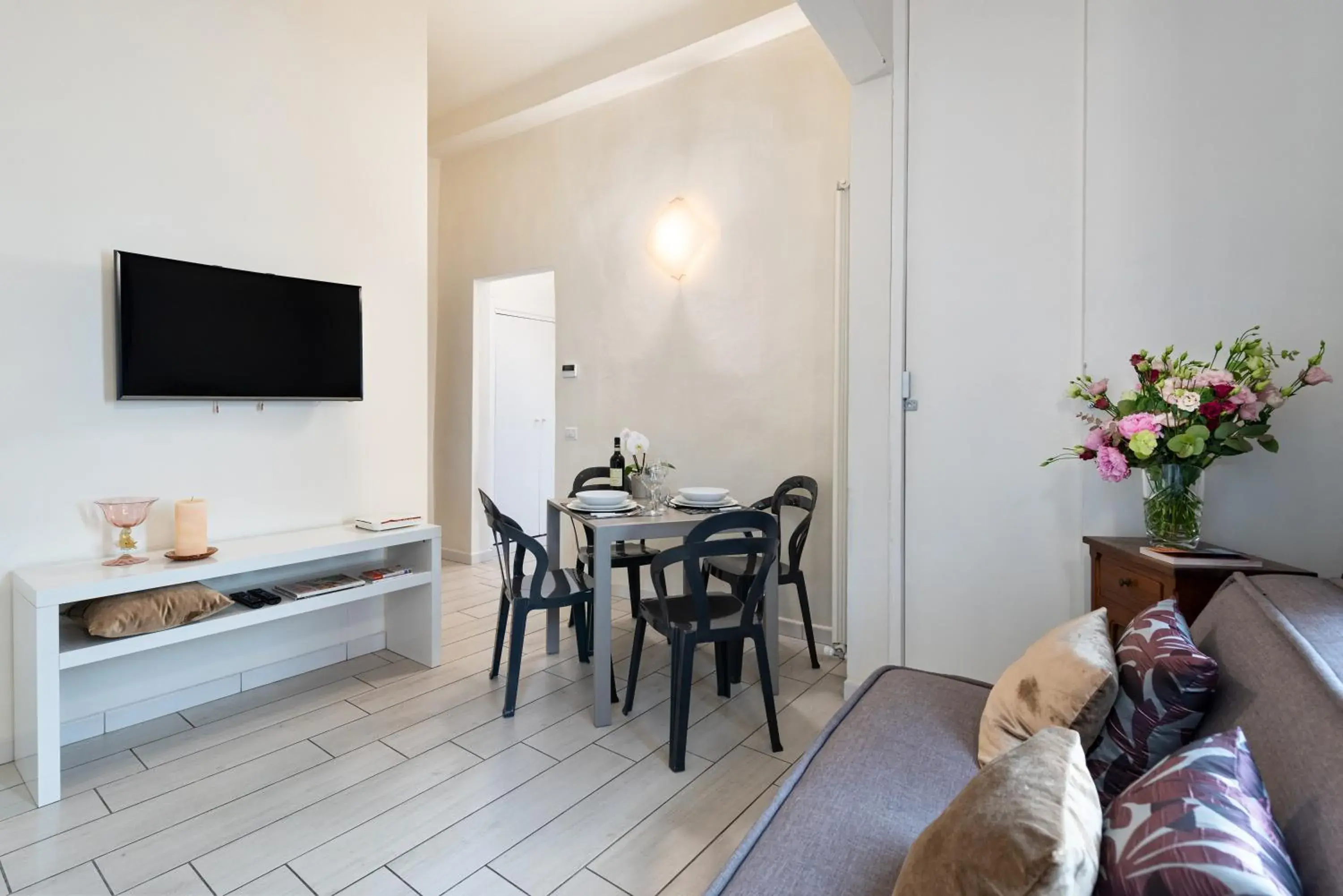 TV and multimedia in Windows On Florence TV and multimedia in Windows On Florence