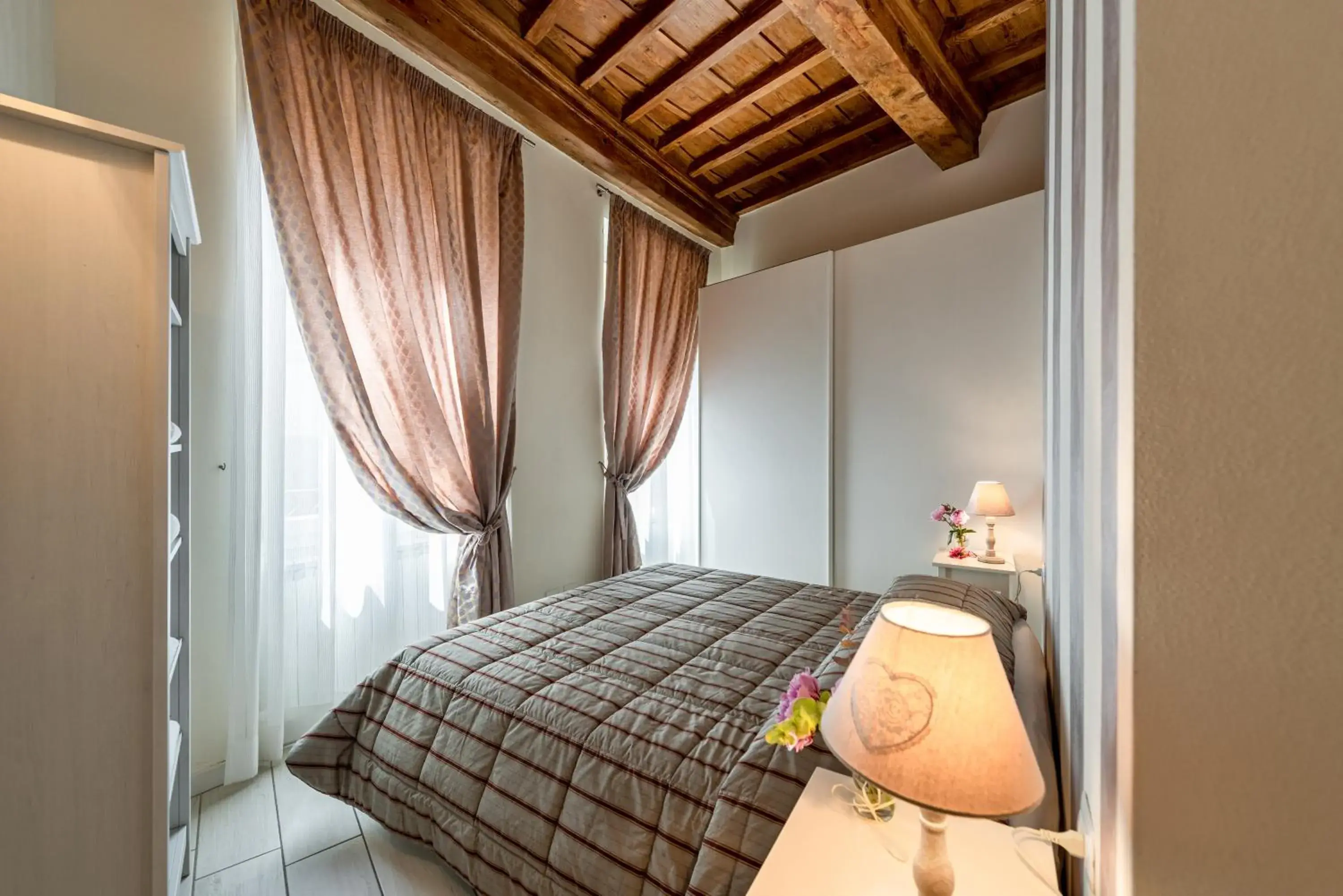 Bedroom, Bed in Windows On Florence Bedroom, Bed in Windows On Florence