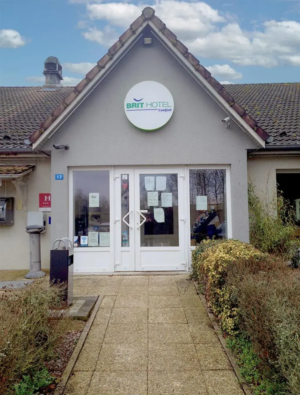 Property building in Brit Hotel Confort Nancy Lunéville Property building in Brit Hotel Confort Nancy Lunéville