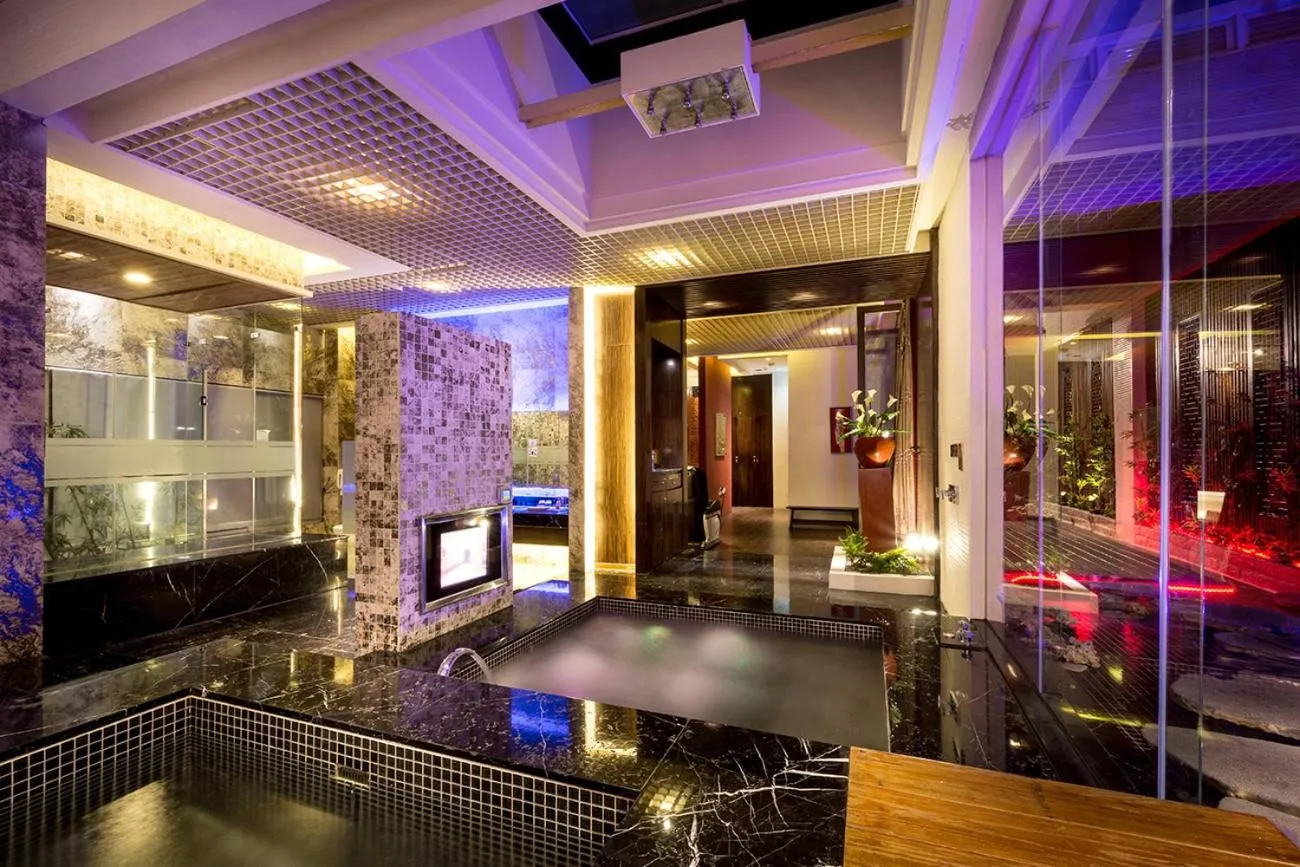 Bathroom in Norway Forest Villa Motel