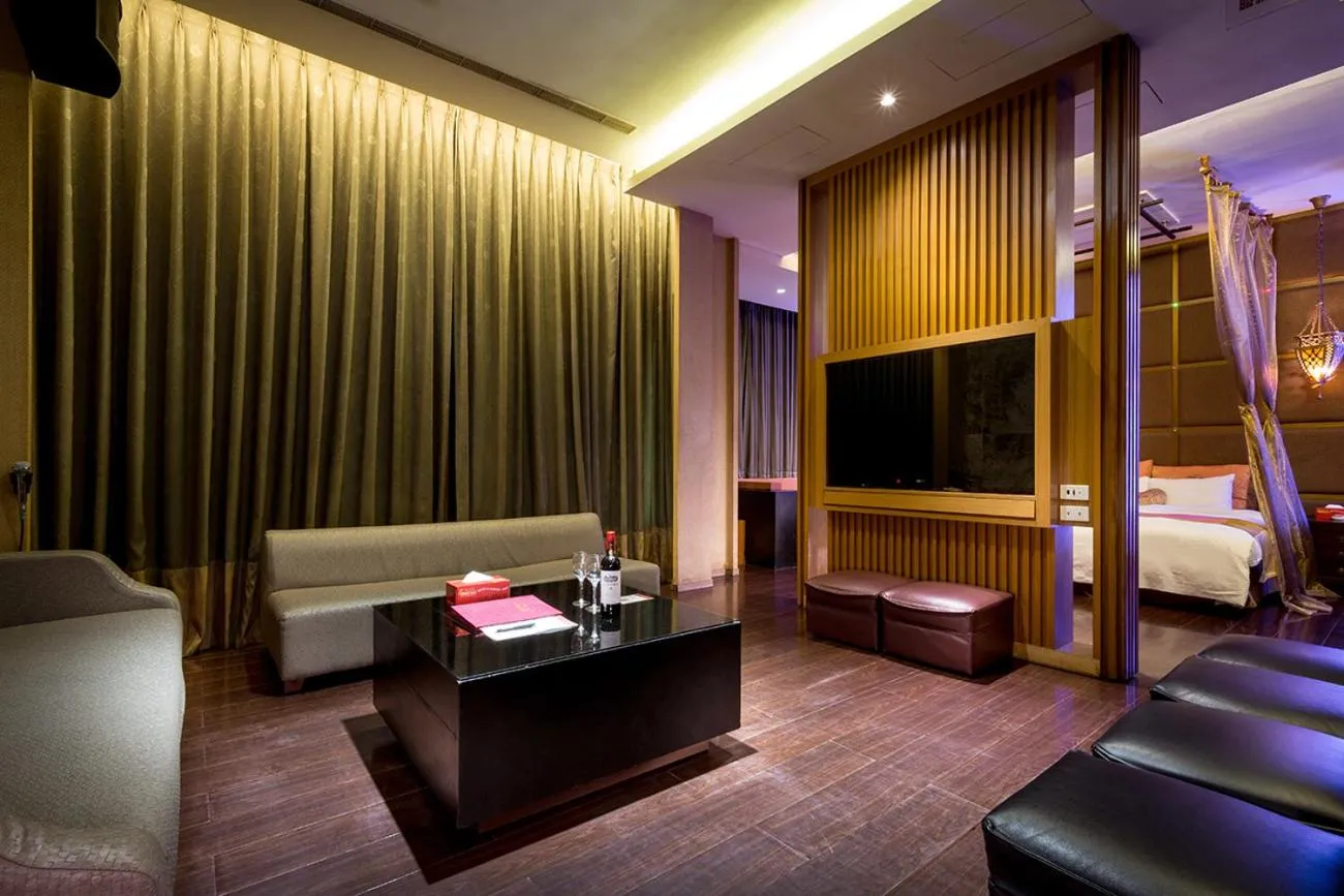 Living room, Bed in Norway Forest Villa Motel