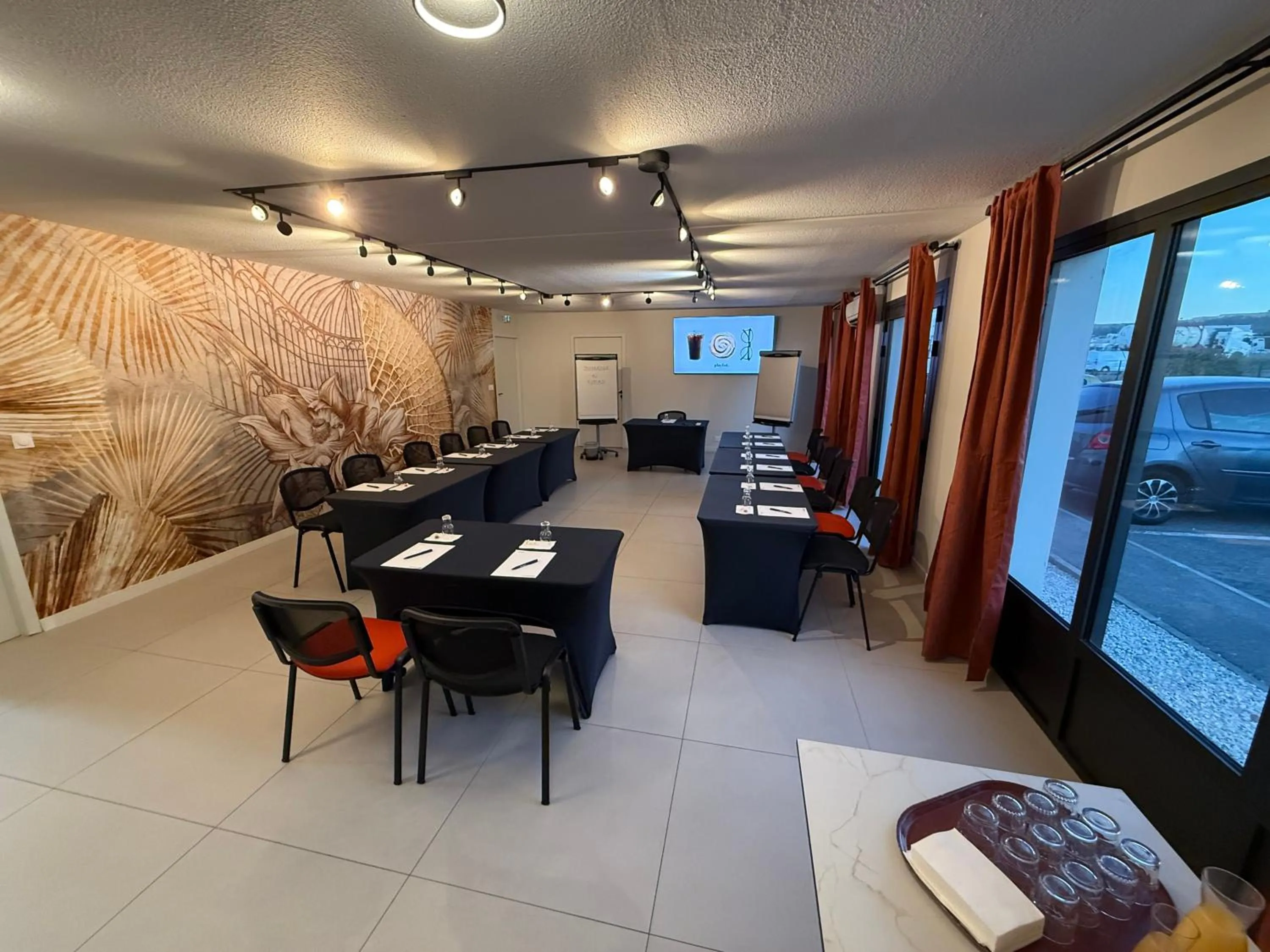 Meeting/conference room in HÔTEL KYRIAD MARSEILLE - Vitrolles Aéroport