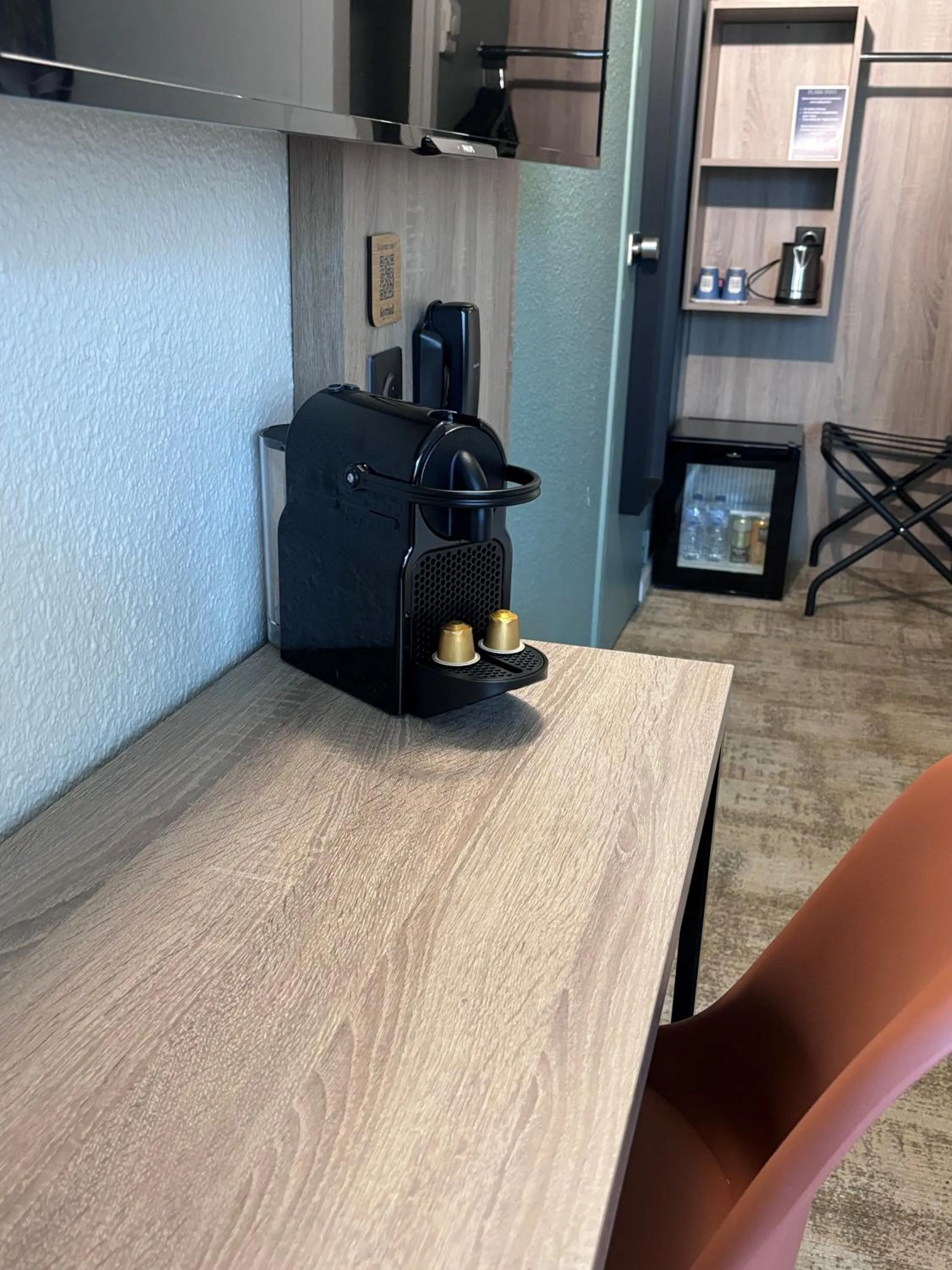 Coffee/tea facilities in HÔTEL KYRIAD MARSEILLE - Vitrolles Aéroport