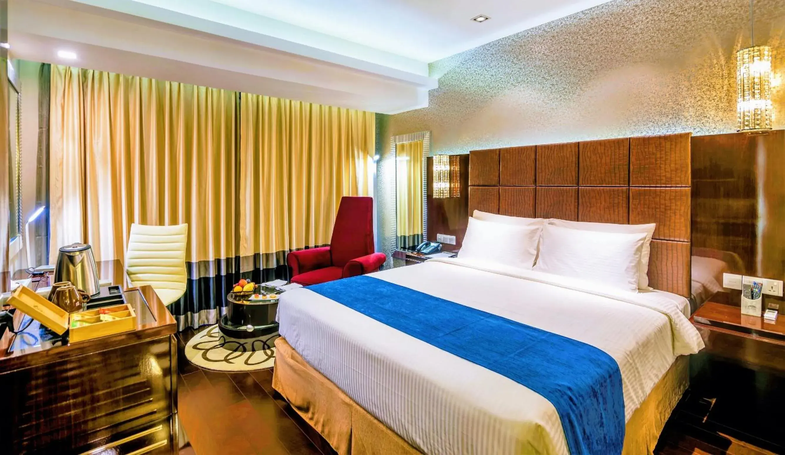 Bedroom, Bed in The Raintree Dhaka - A Luxury collection Hotel Bedroom, Bed in The Raintree Dhaka - A Luxury collection Hotel
