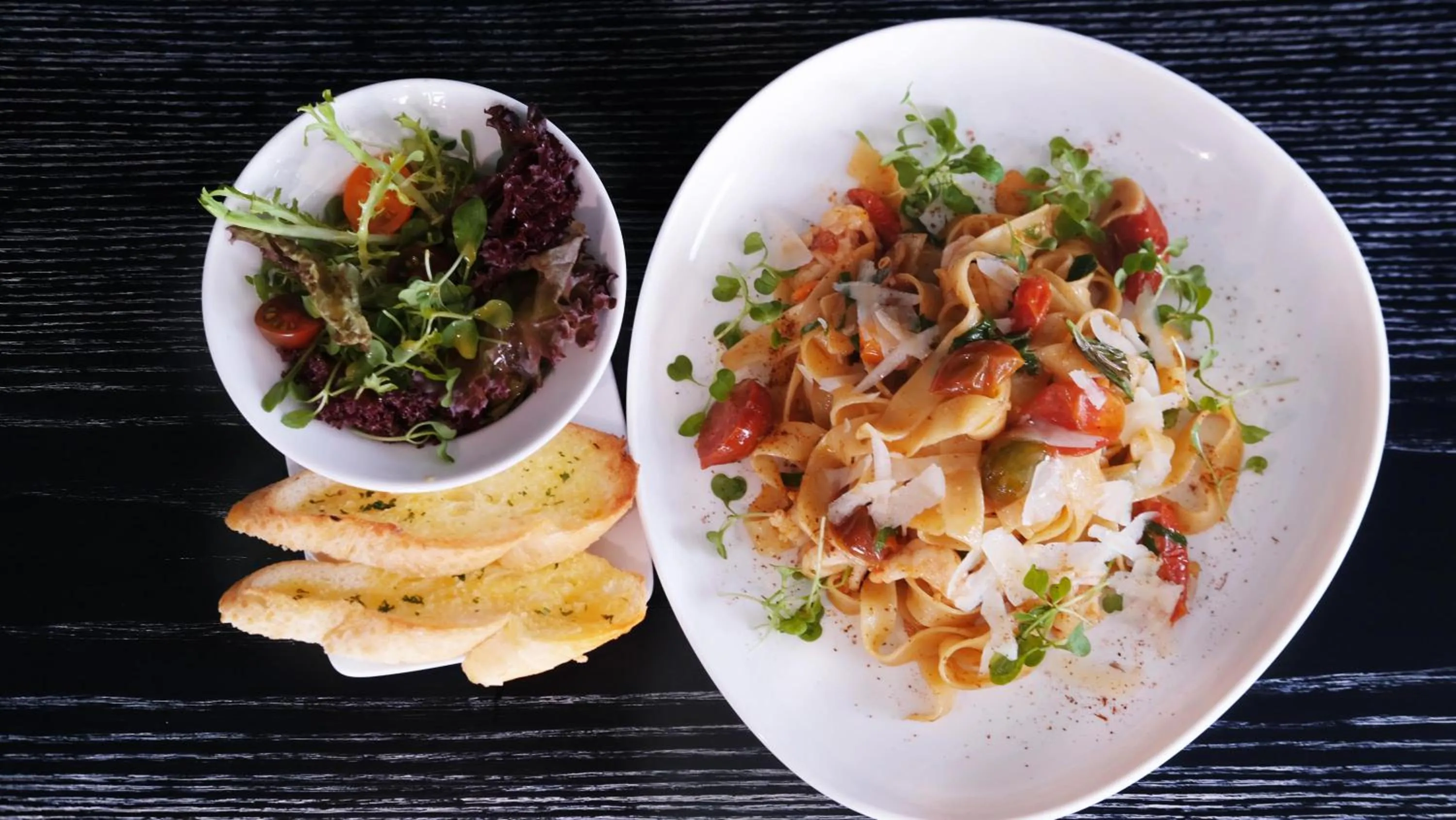 The Bloom Classic - An Excellent Blend of Cozy Living and Urban Relaxation