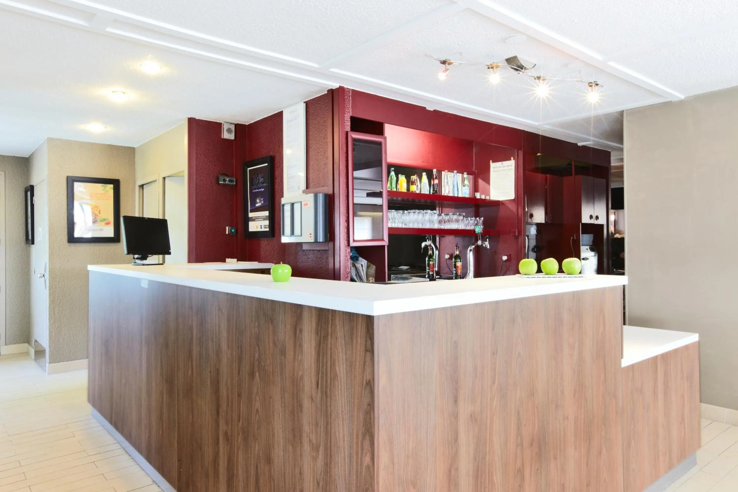 Lobby or reception in Campanile Maubeuge