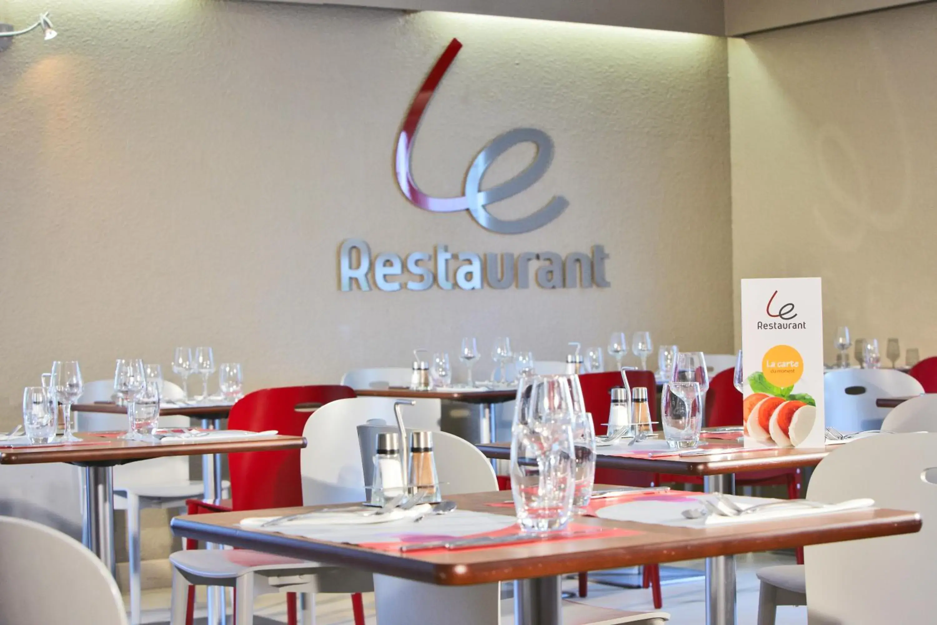 Restaurant/places to eat in Campanile Maubeuge Restaurant/places to eat in Campanile Maubeuge