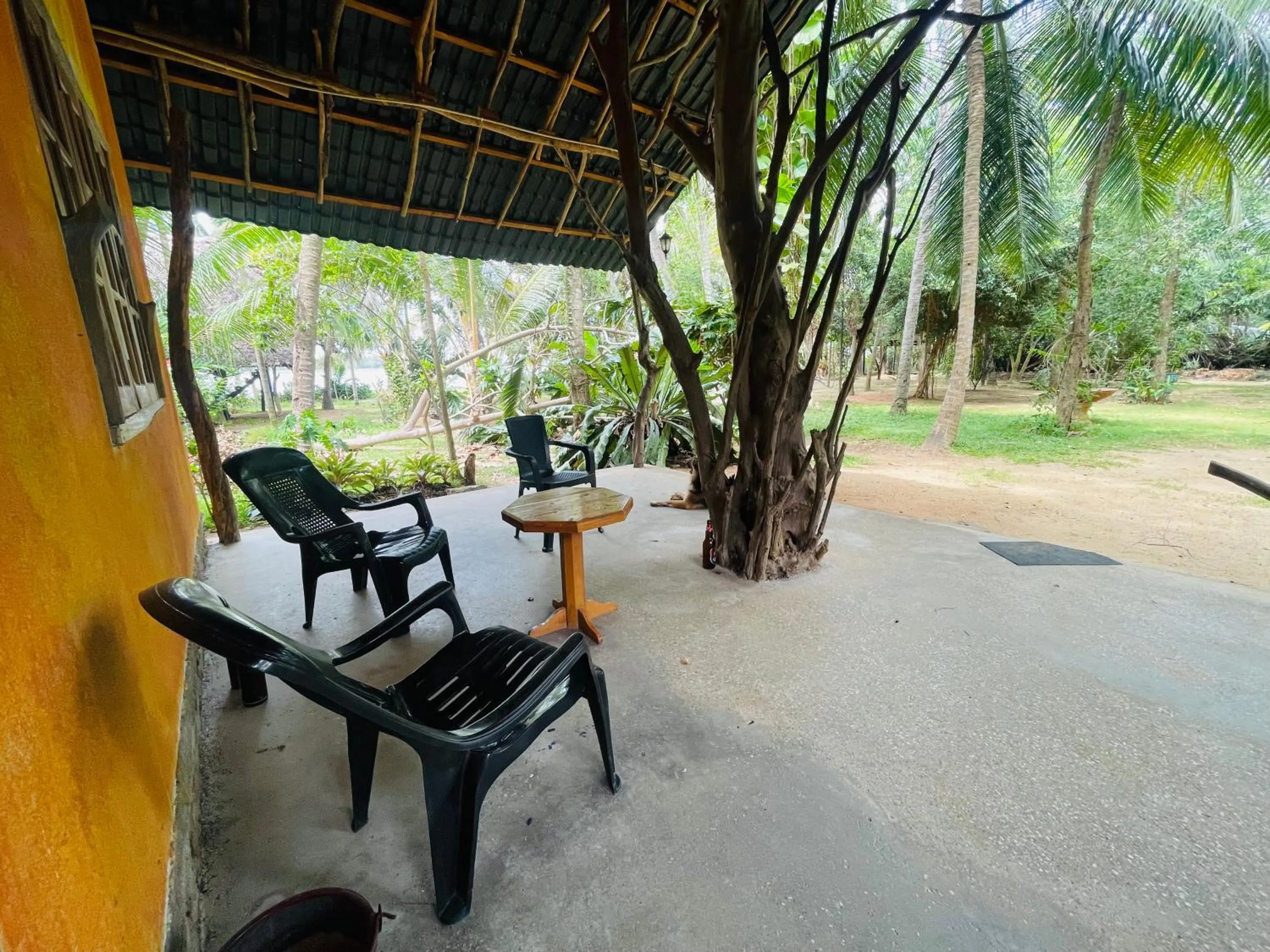 Day in LakeSide Cabana Tissamaharama