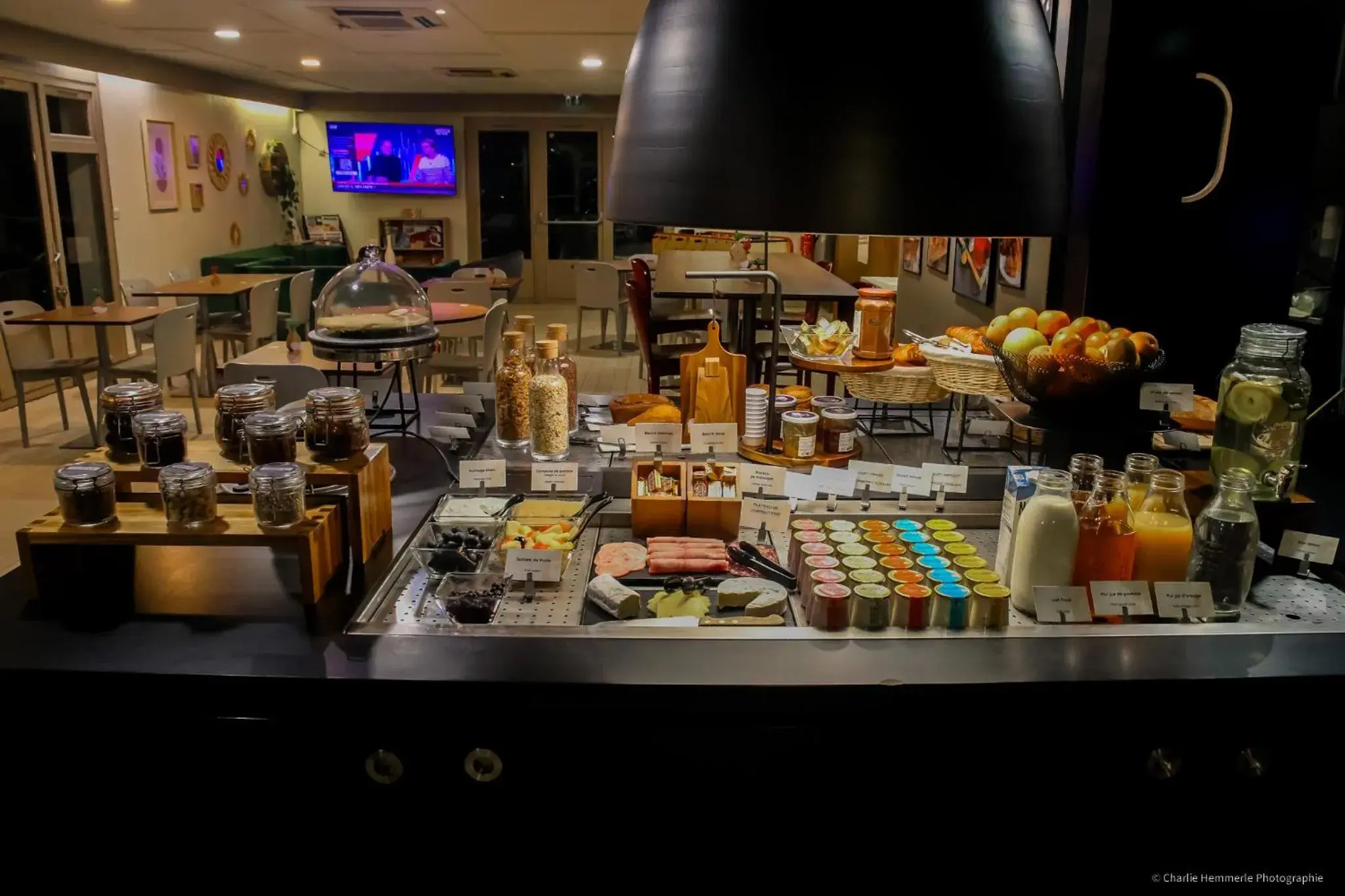 Breakfast in Campanile Montargis - Amilly Breakfast in Campanile Montargis - Amilly