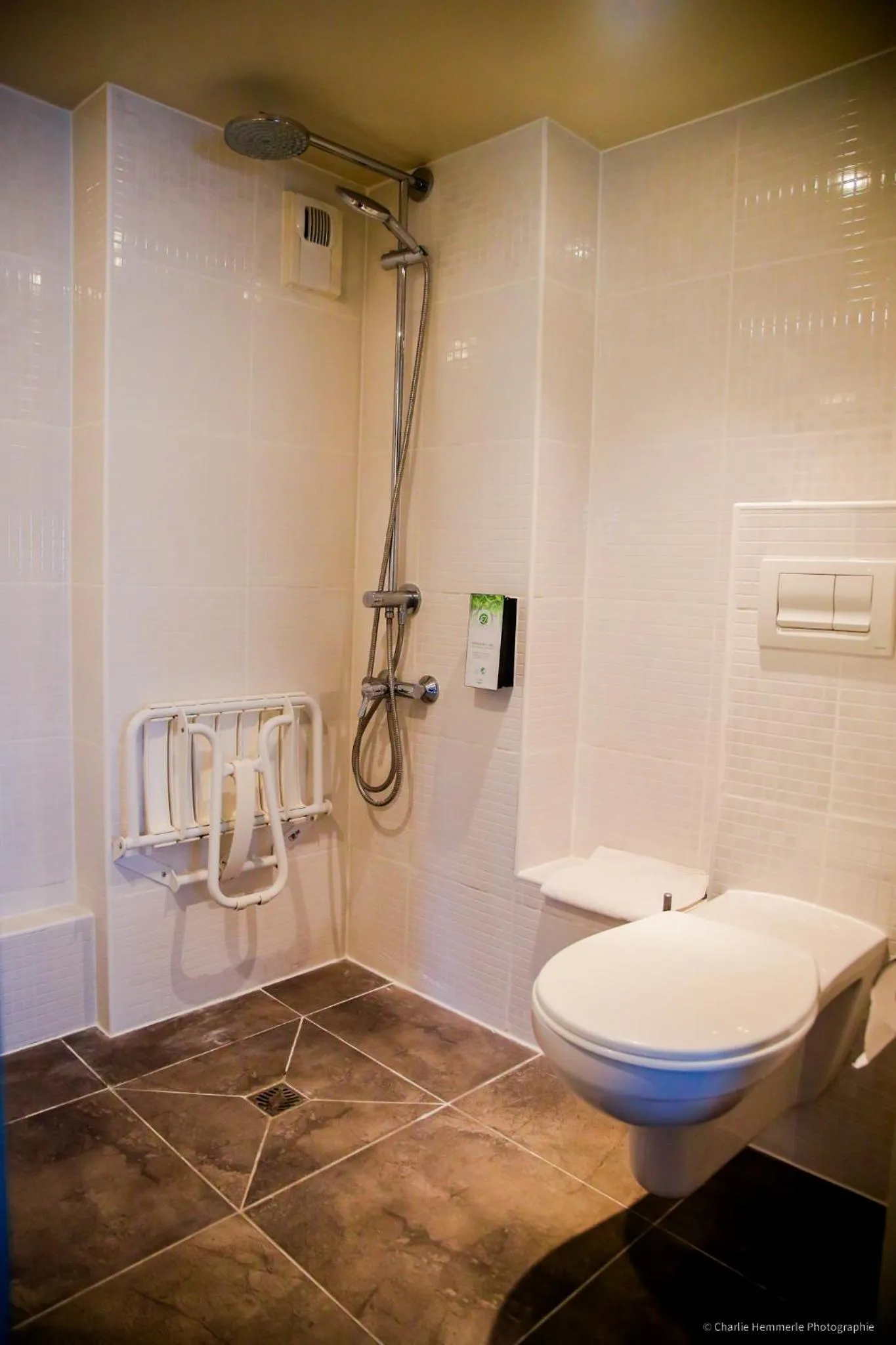 Bathroom in Campanile Montargis - Amilly