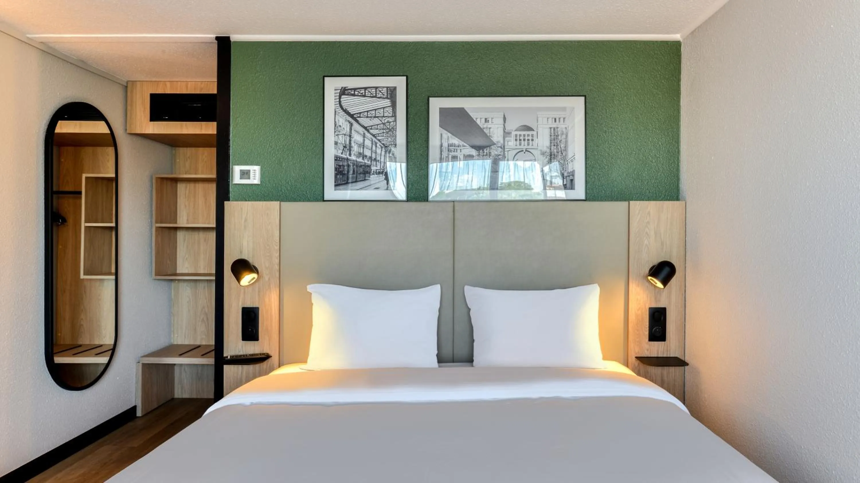 Photo of the whole room, Bed in Campanile NATURE - Montpellier Sud