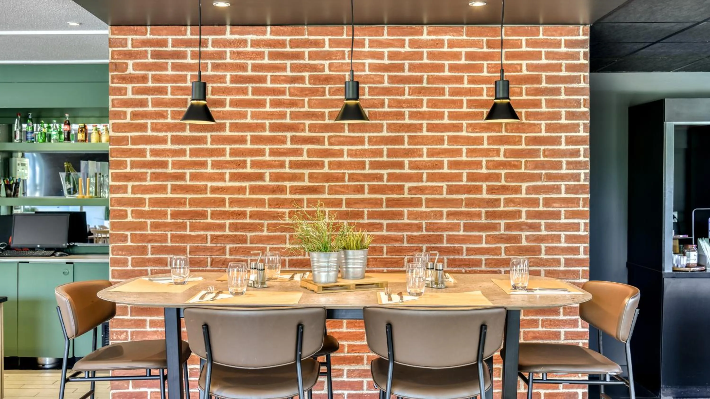 Restaurant/places to eat in Campanile NATURE - Montpellier Sud