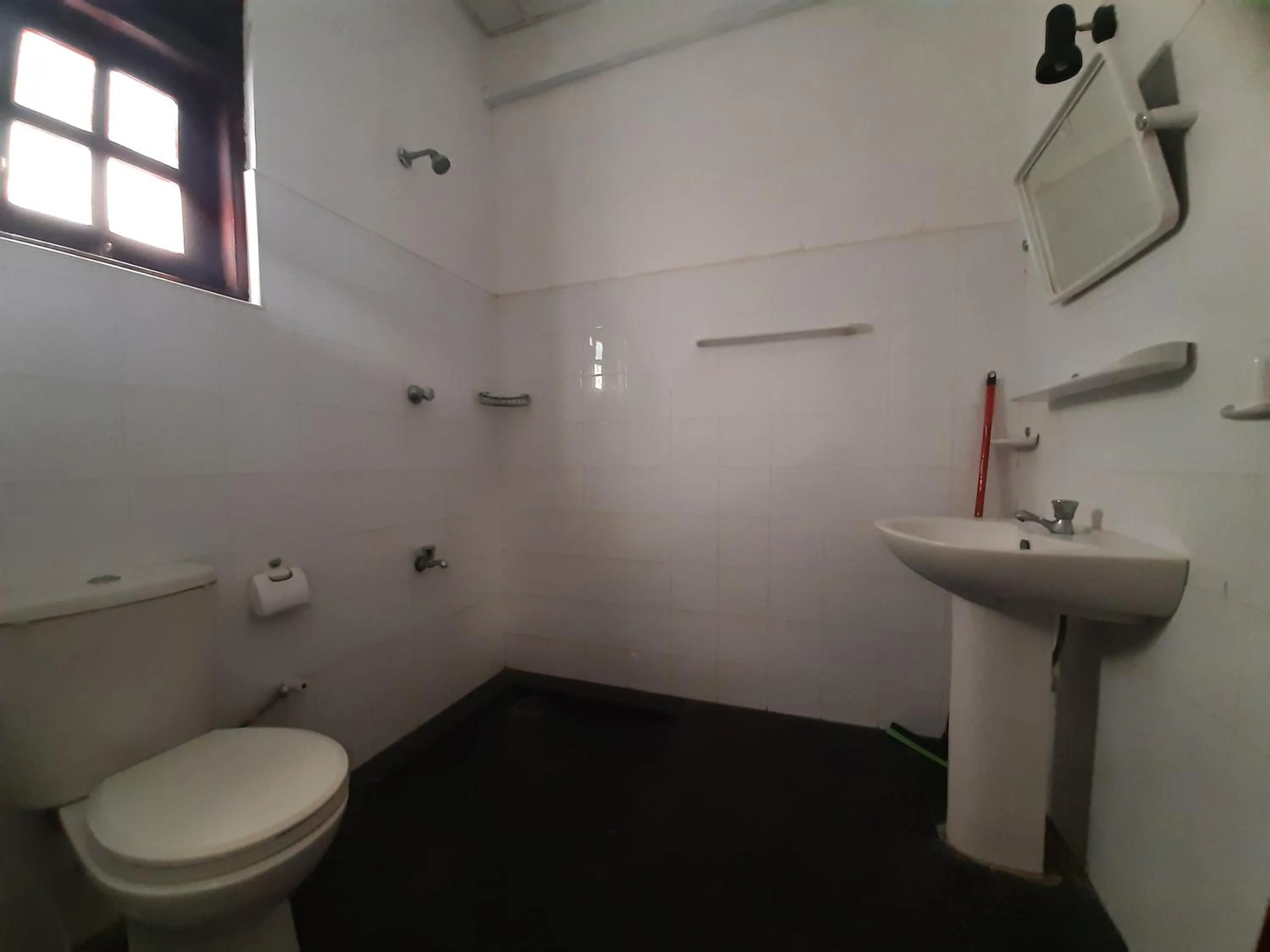 Bathroom in Katagamuwa Rest