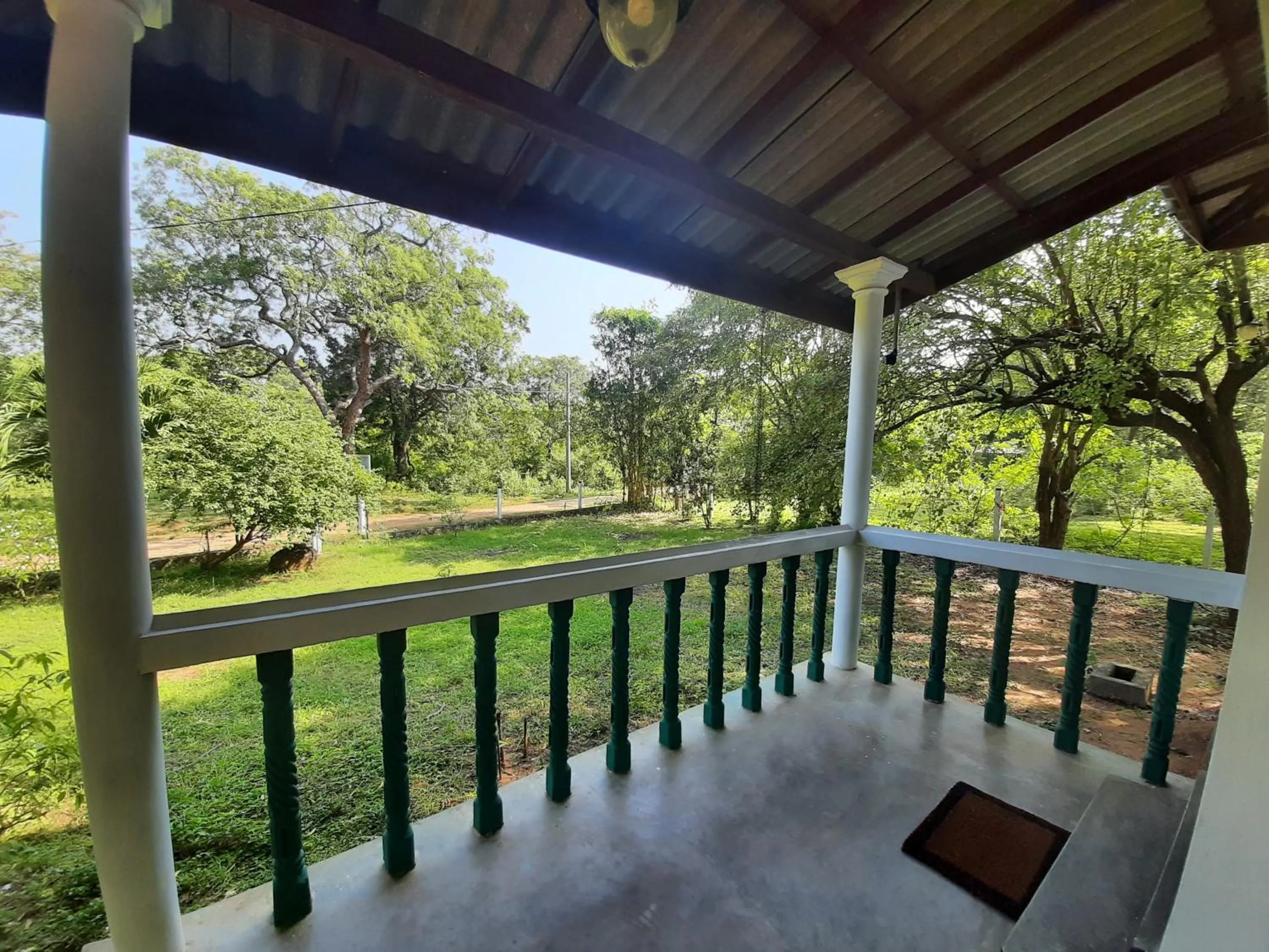 Bird's eye view in Katagamuwa Rest