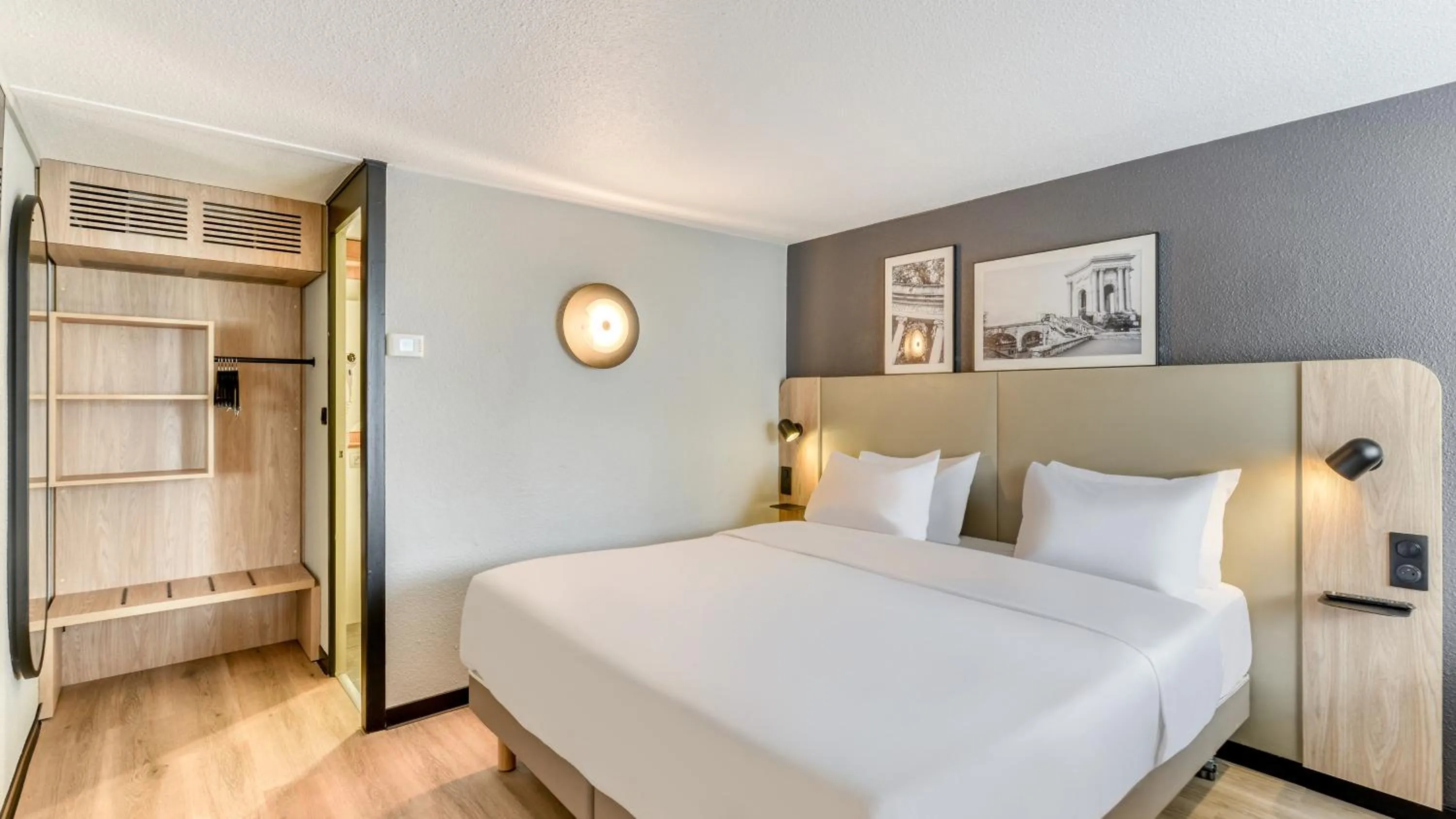 Photo of the whole room, Bed in Campanile PRIME - Montpellier Est Le Millénaire