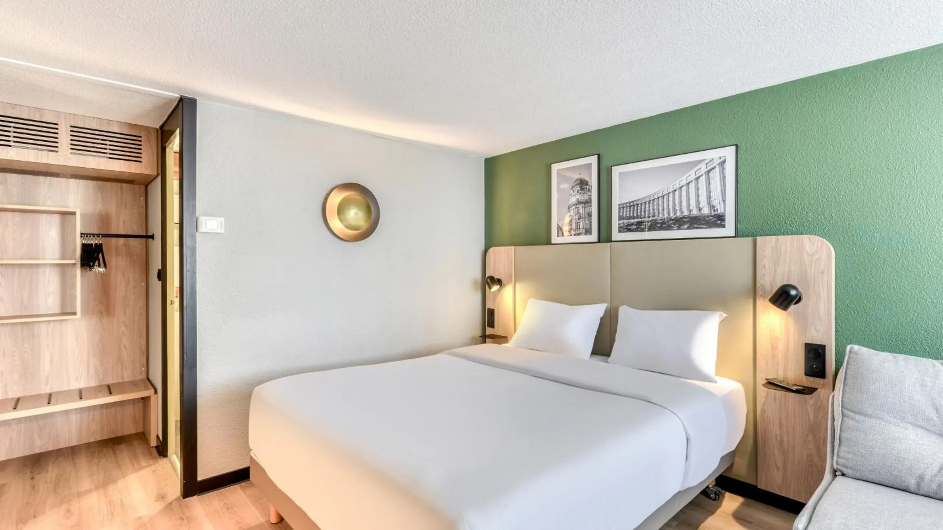 Photo of the whole room, Bed in Campanile PRIME - Montpellier Est Le Millénaire Photo of the whole room, Bed in Campanile PRIME - Montpellier Est Le Millénaire