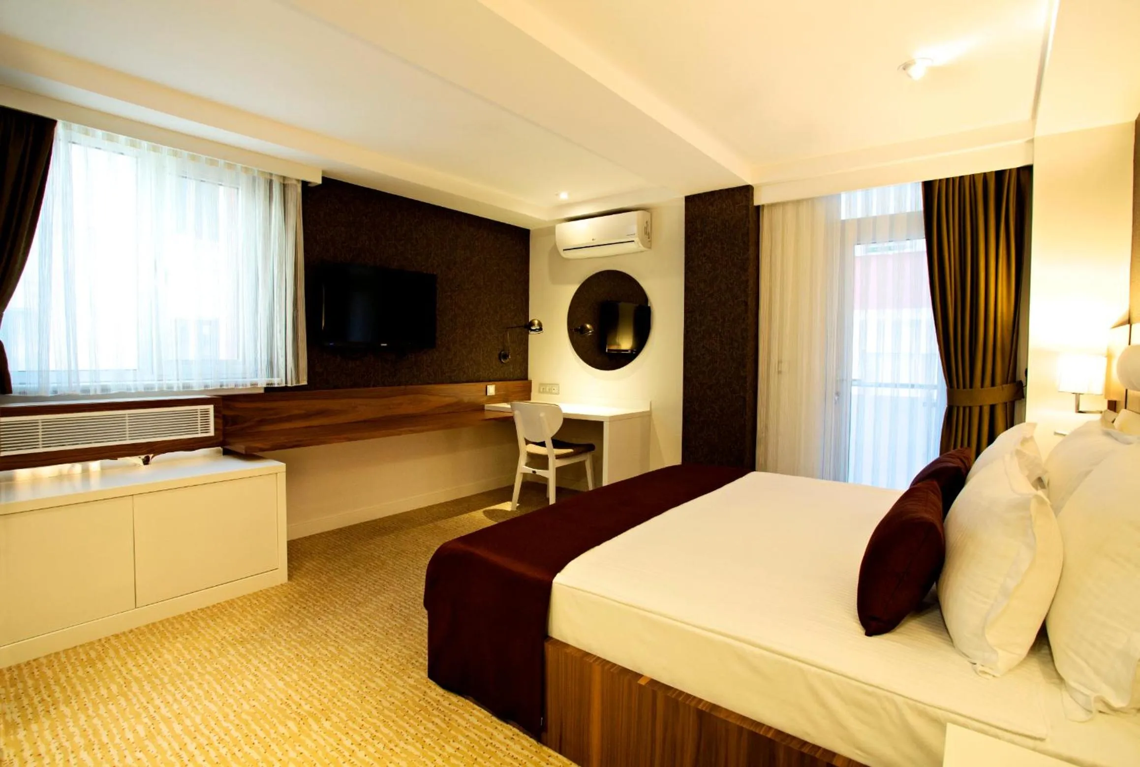 Bedroom, Bed in Endglory Hotel