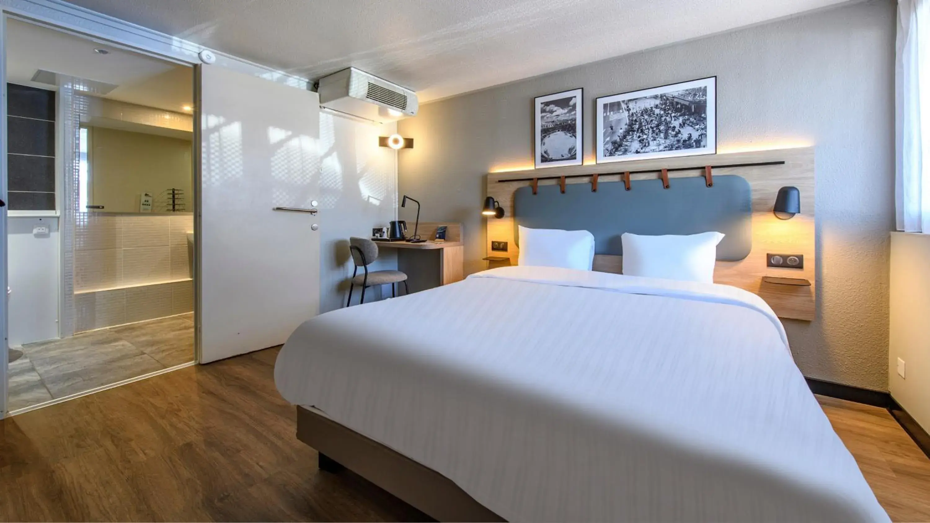 Bedroom, Bed in Campanile PRIME - Nîmes Centre Bedroom, Bed in Campanile PRIME - Nîmes Centre