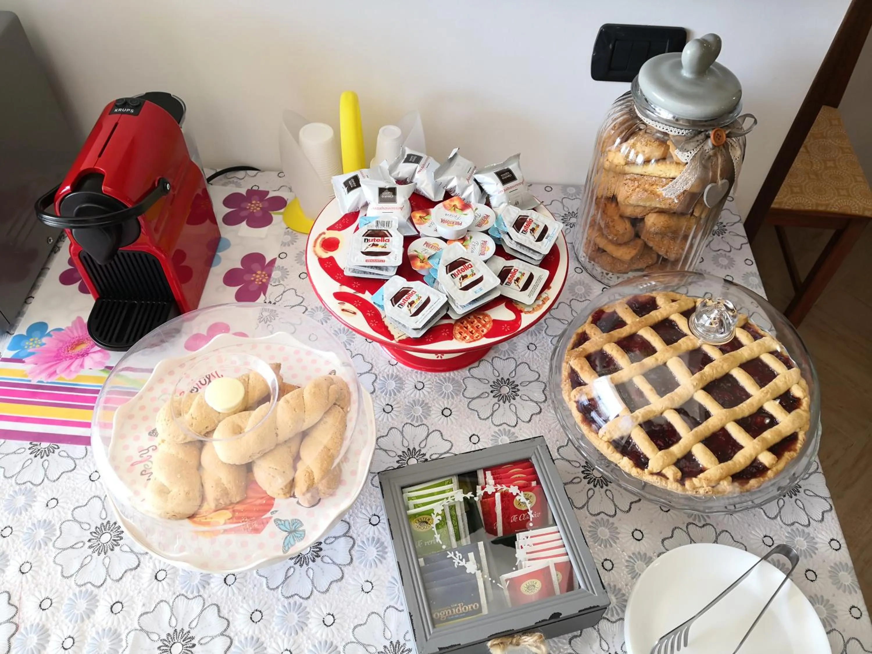 Food and drinks in B&B Il Papavero Rosso