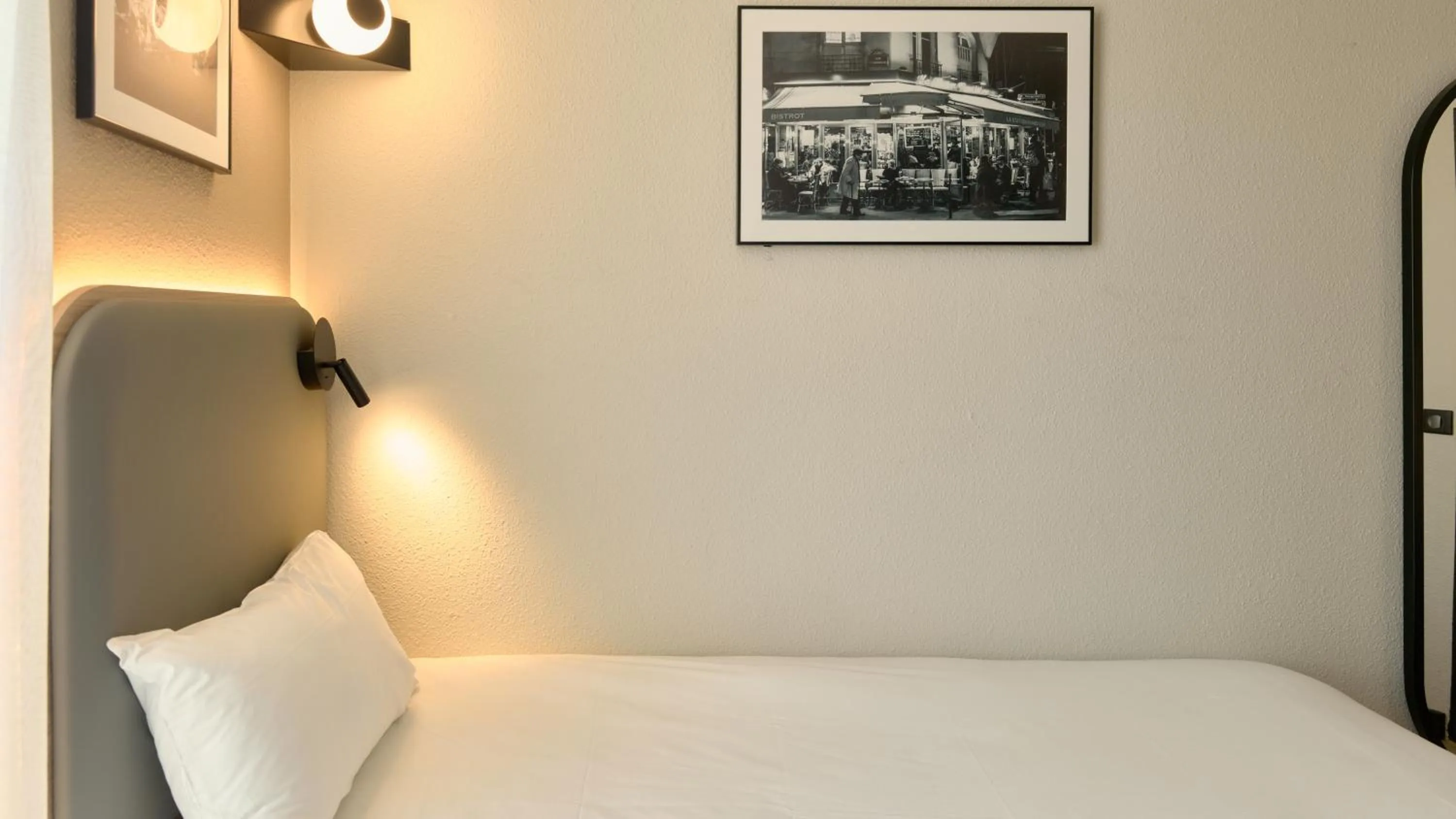 Bed in Campanile PRIME - Paris Ouest Boulogne