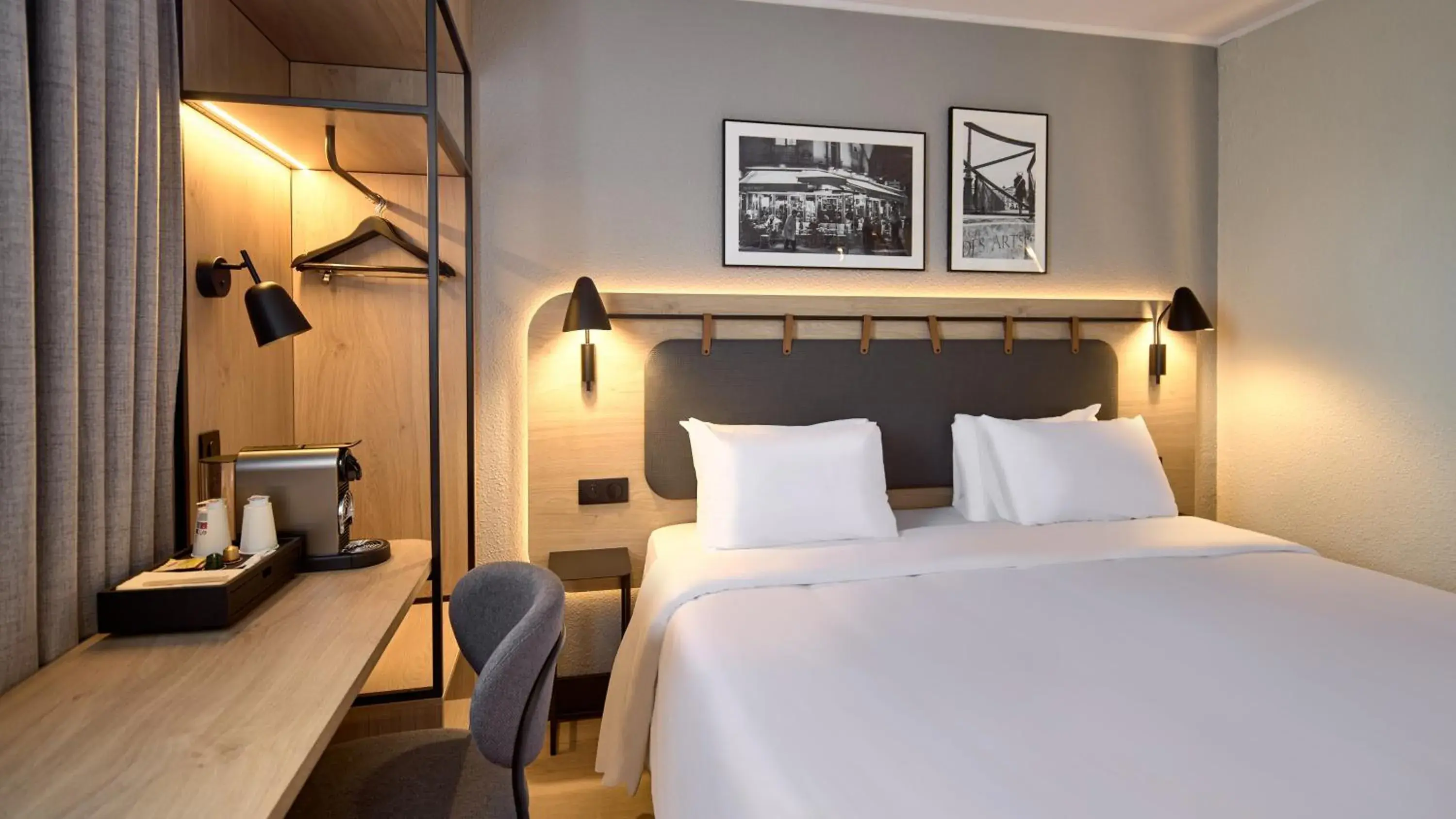 Bed in Campanile PRIME - Paris Porte d'Italie Bed in Campanile PRIME - Paris Porte d'Italie