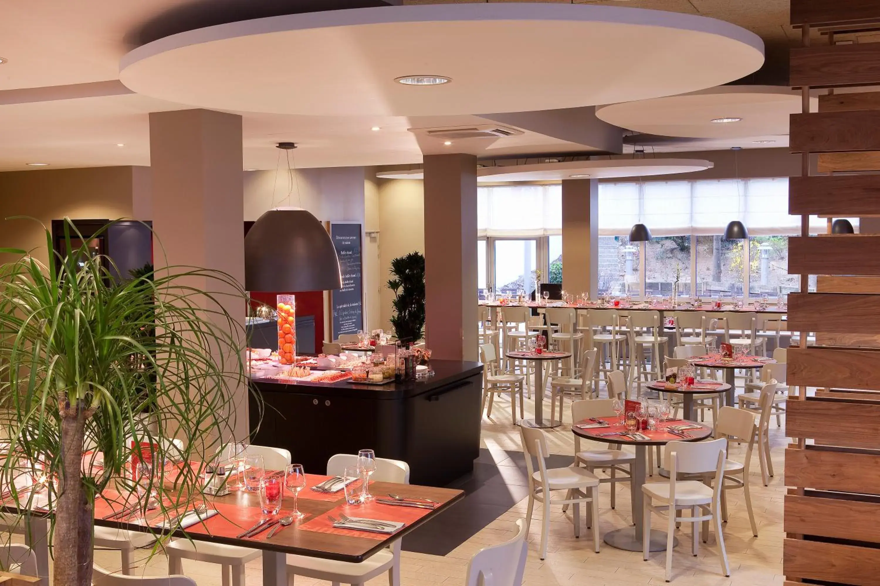 Restaurant/Places to Eat in Campanile Paris Porte d'Italie - Le Kremlin Bicêtre