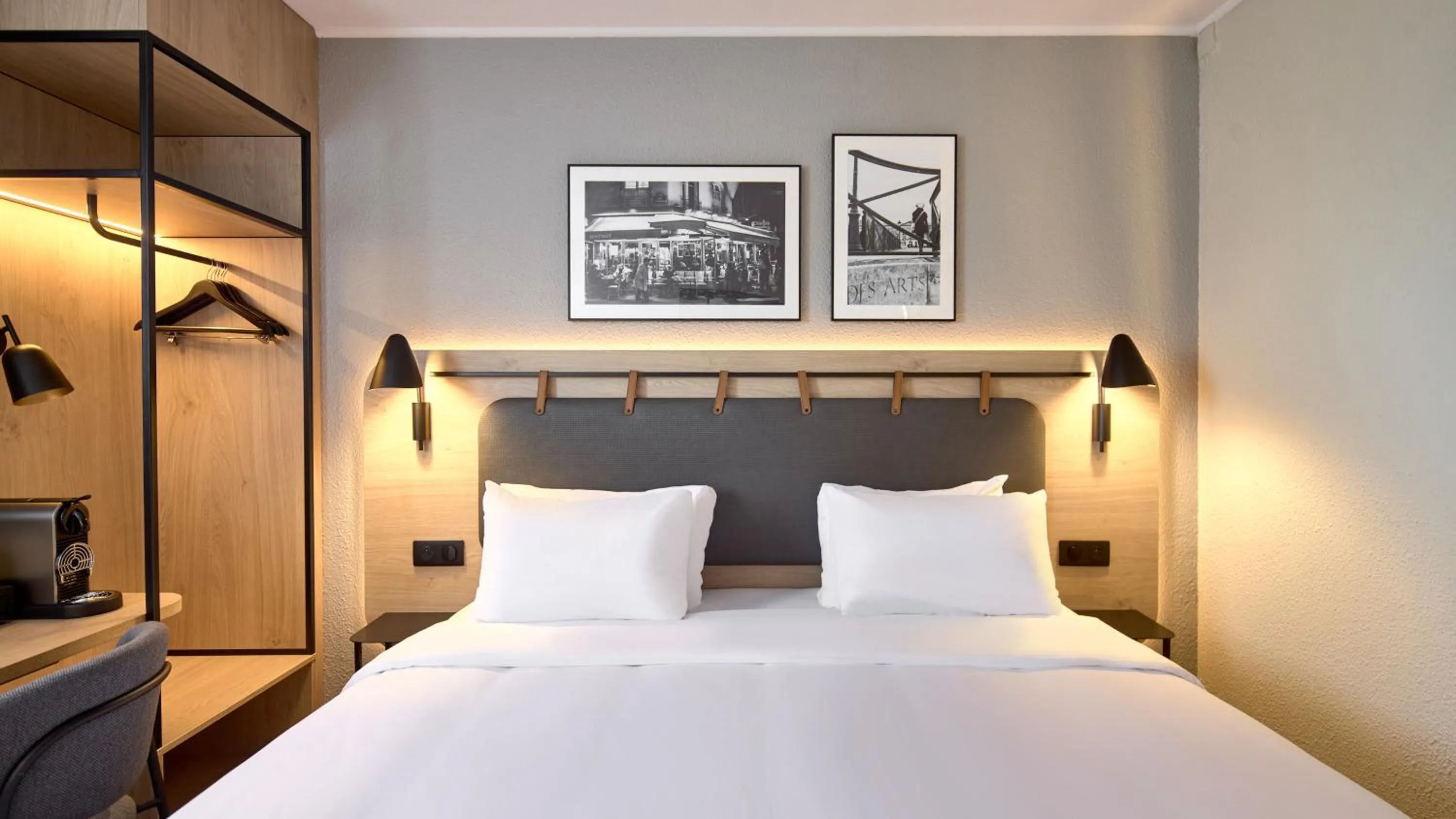 Bed in Campanile PRIME - Paris Porte d'Italie