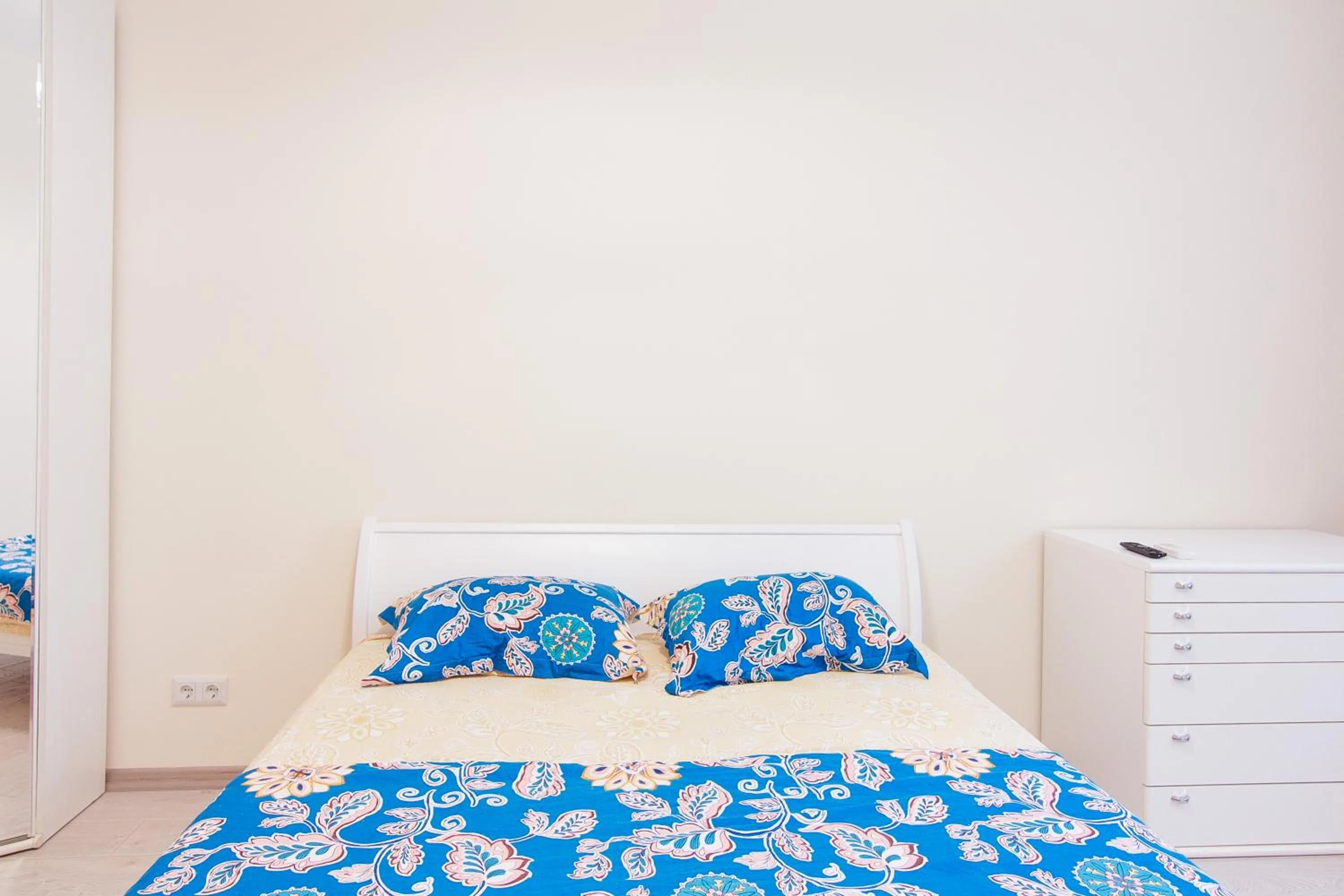 Bed in Best Apartments on St. Rishelievskaya 7