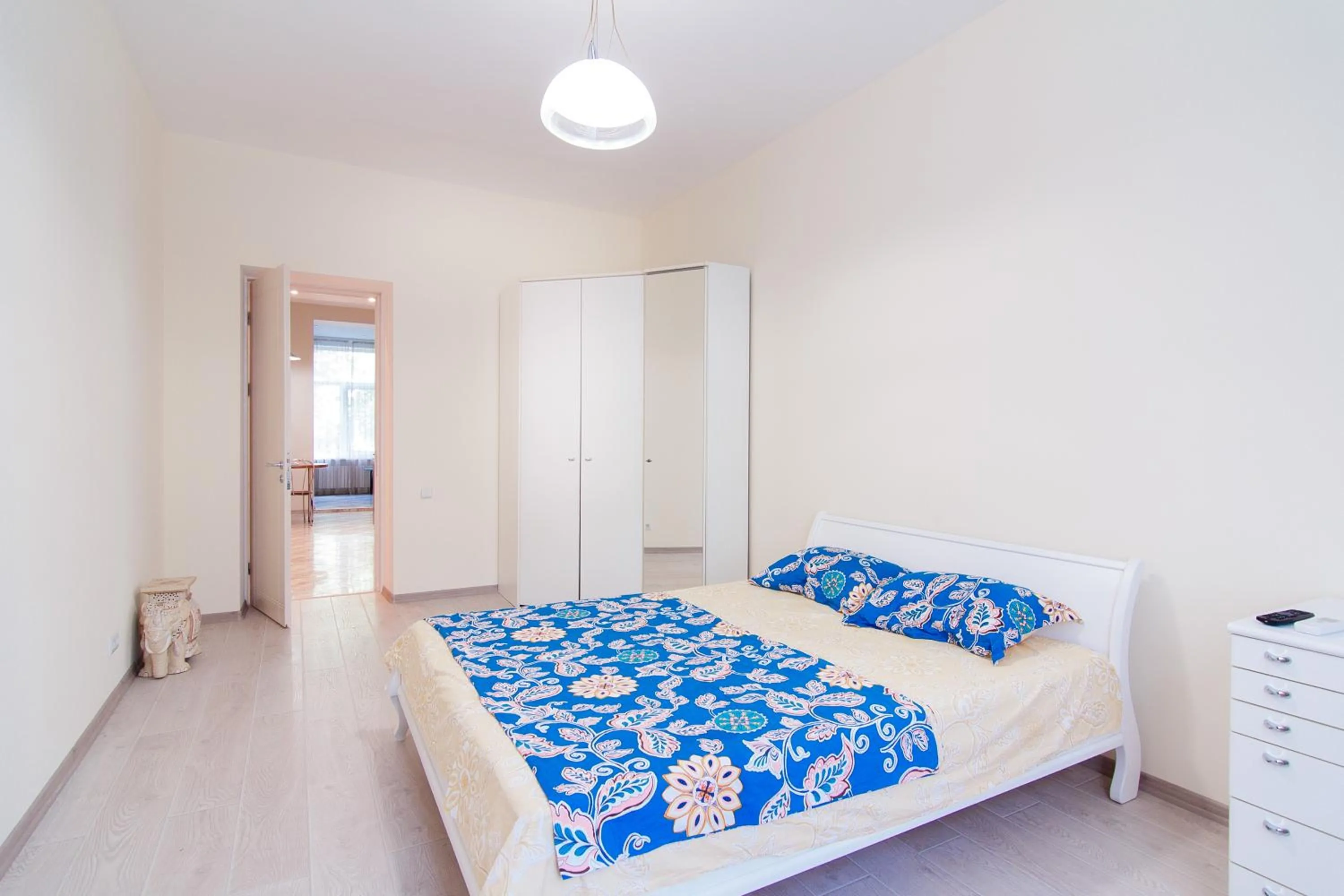 Bed in Best Apartments on St. Rishelievskaya 7