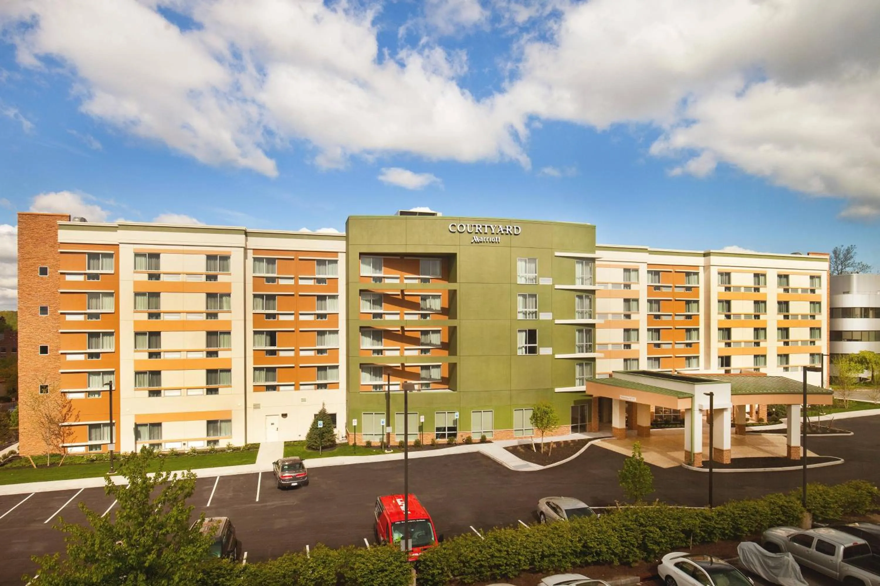 Property building in Courtyard by Marriott Yonkers Westchester County