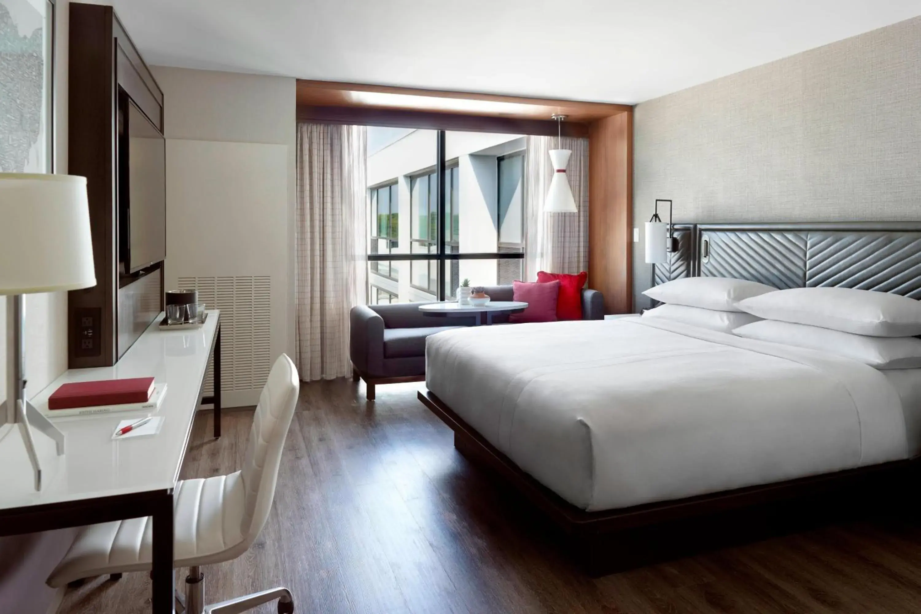 King Guest Room in Marriott Columbus OSU King Guest Room in Marriott Columbus OSU