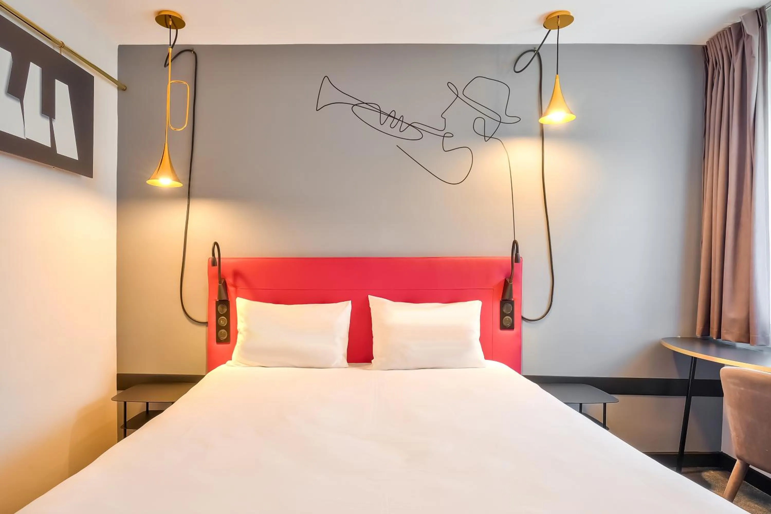 Bed in Kyriad - Créteil - Bonneuil-sur-Marne