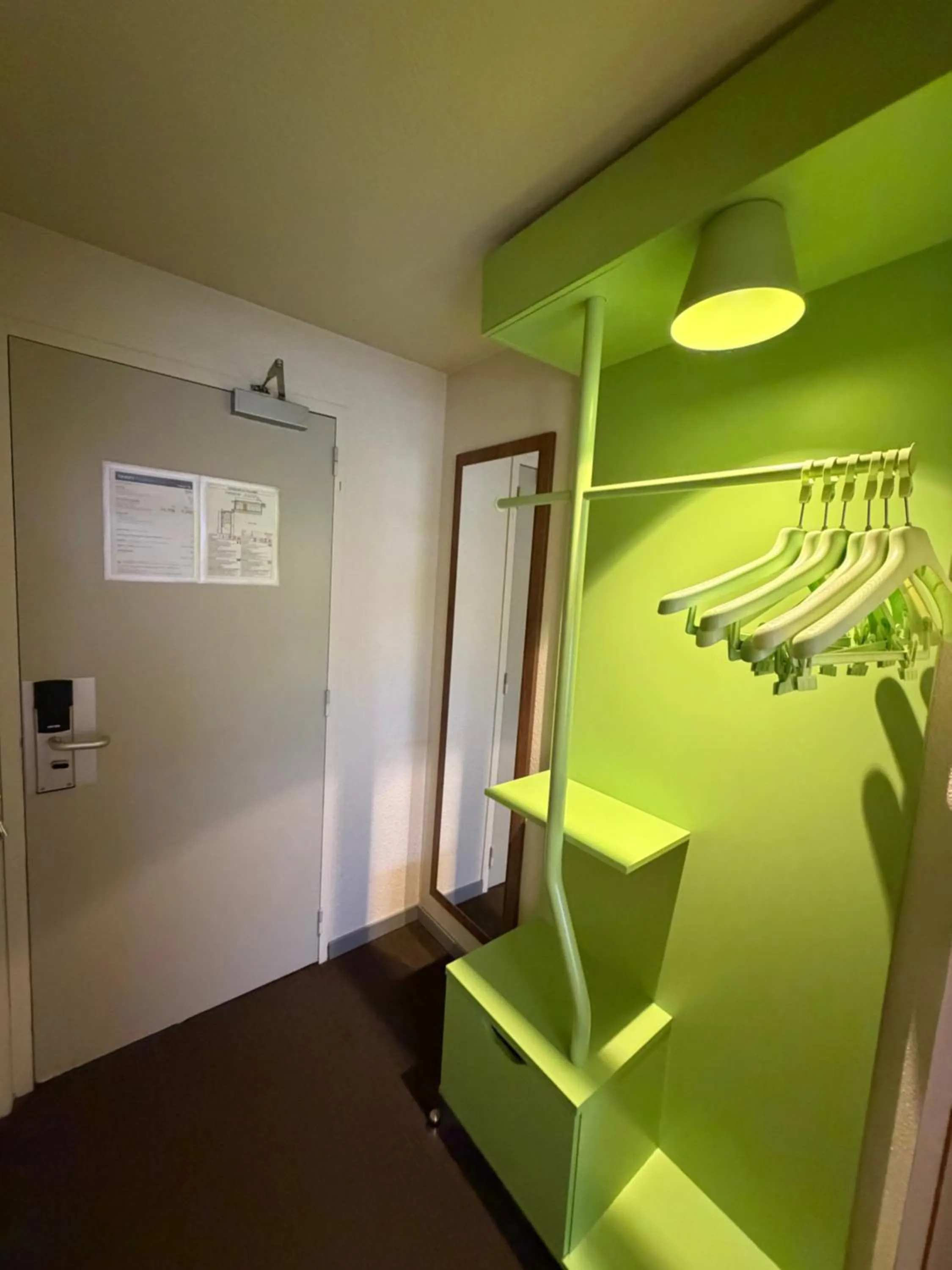 Bedroom in Campanile Epinay sur Orge Savigny Sur Orge