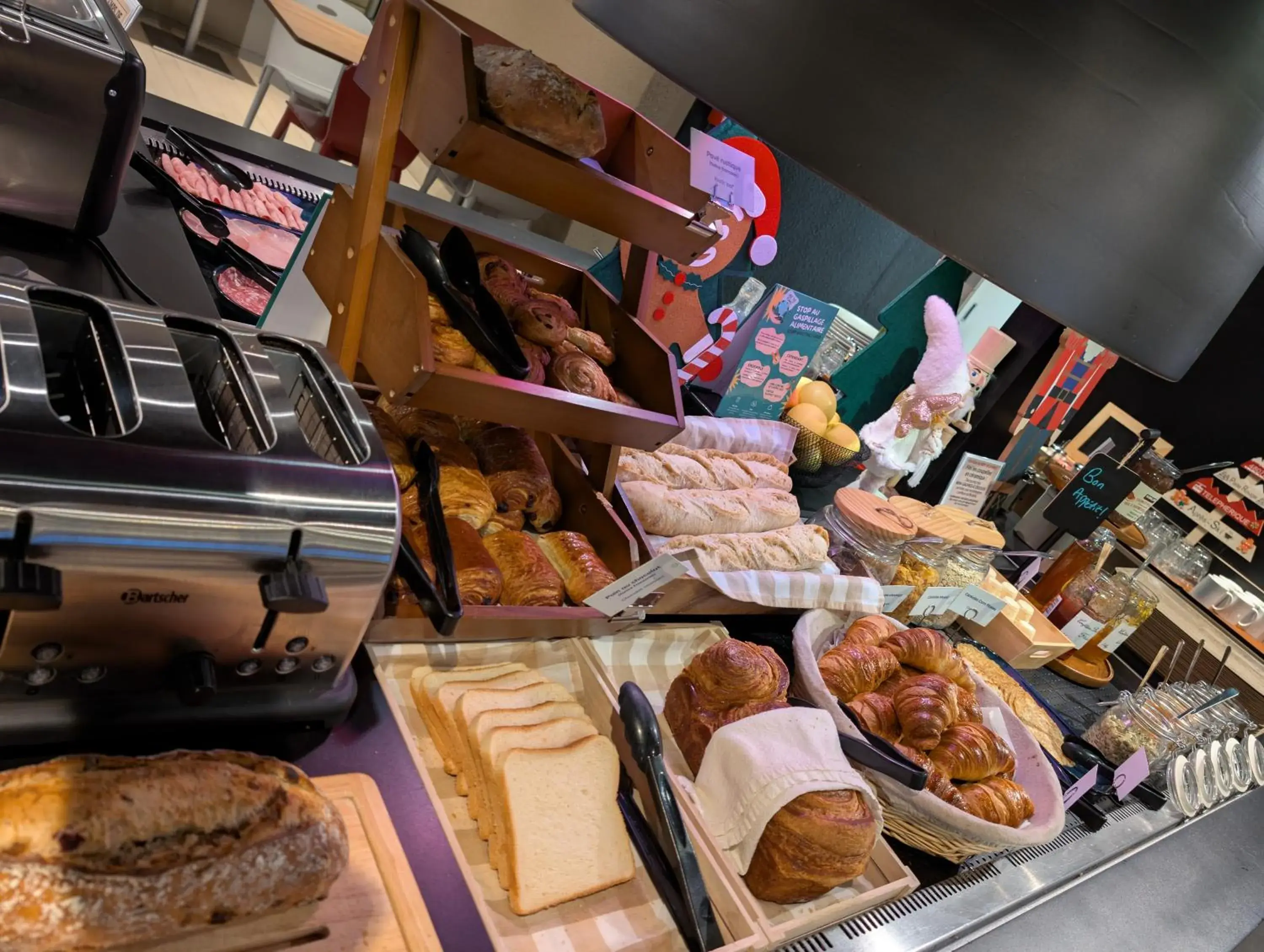 Breakfast in Campanile Villejust - za Courtaboeuf Breakfast in Campanile Villejust - za Courtaboeuf