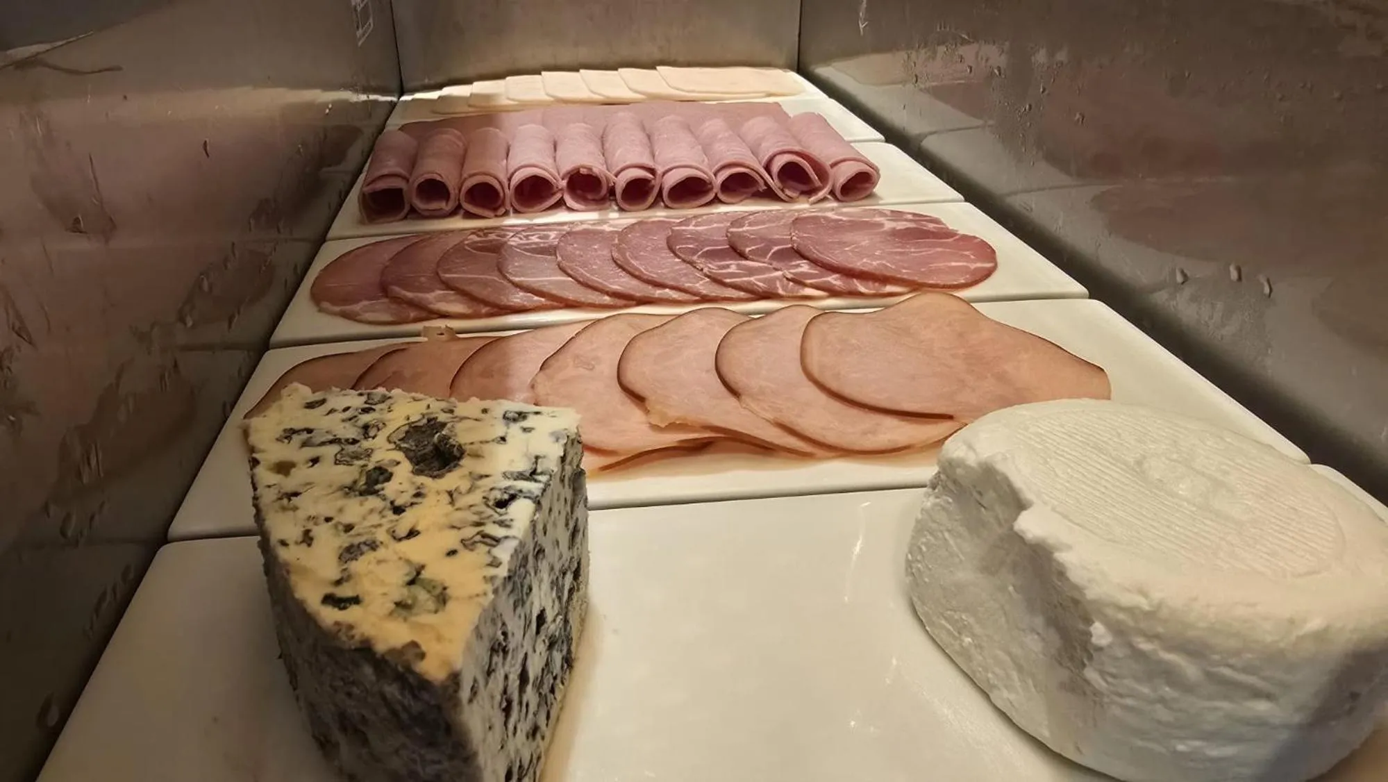 Buffet breakfast in Kyriad Fontenay - Trésigny