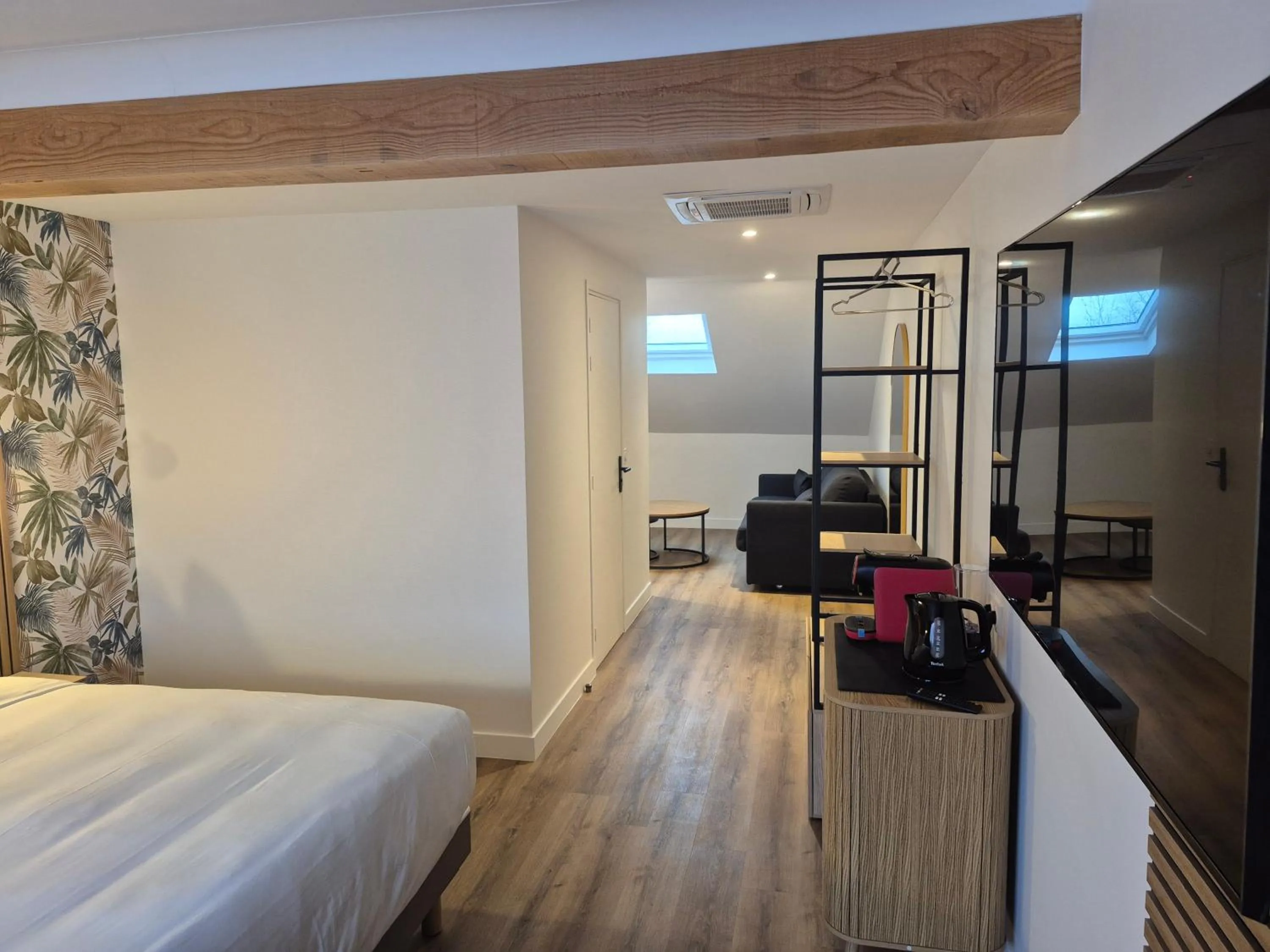 Bed in Kyriad Fontenay - Trésigny