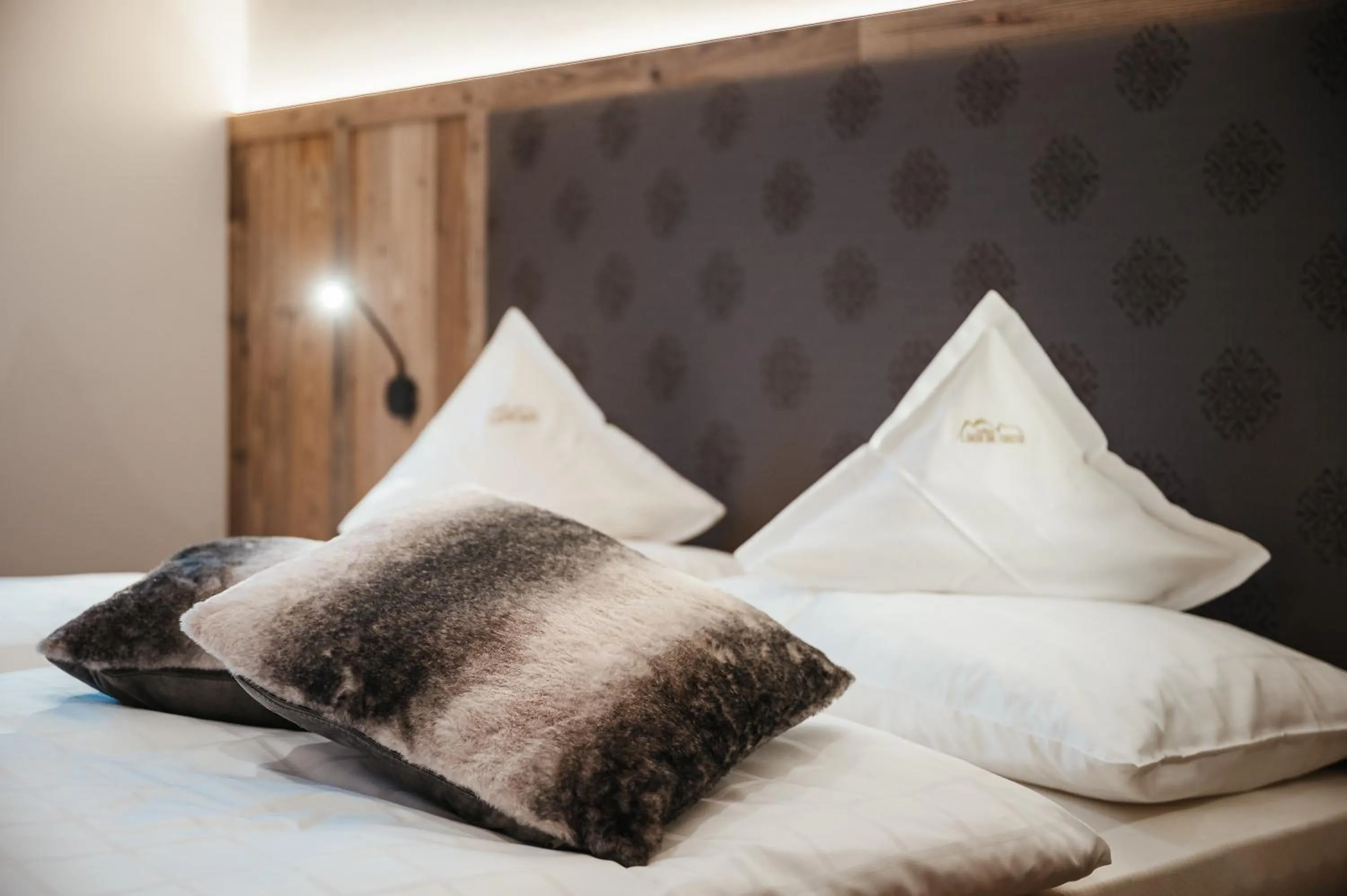 Bedroom, Bed in Lüch de Costa