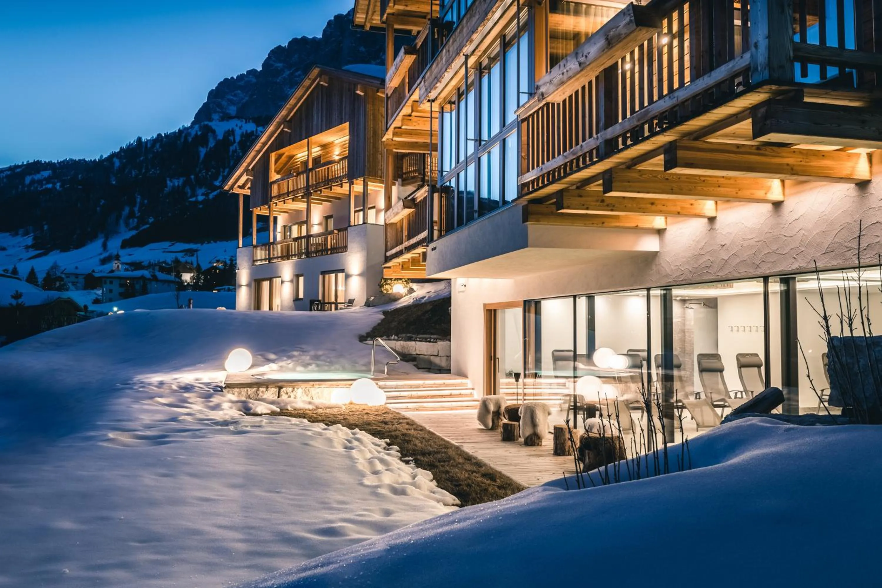 Facade/entrance in Lüch de Costa