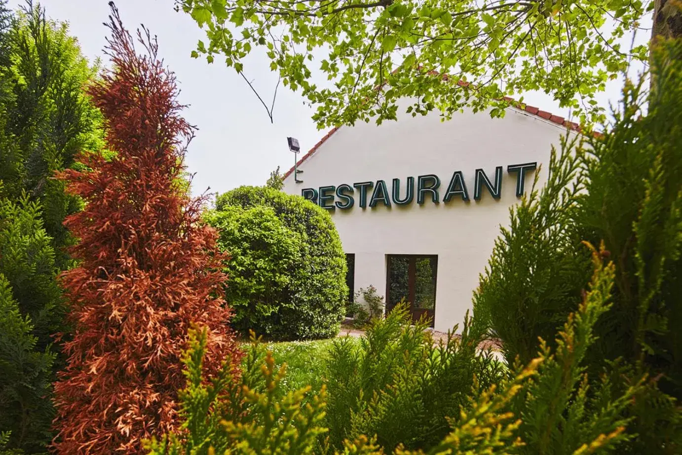 Property building in Campanile Melun Sénart Property building in Campanile Melun Sénart